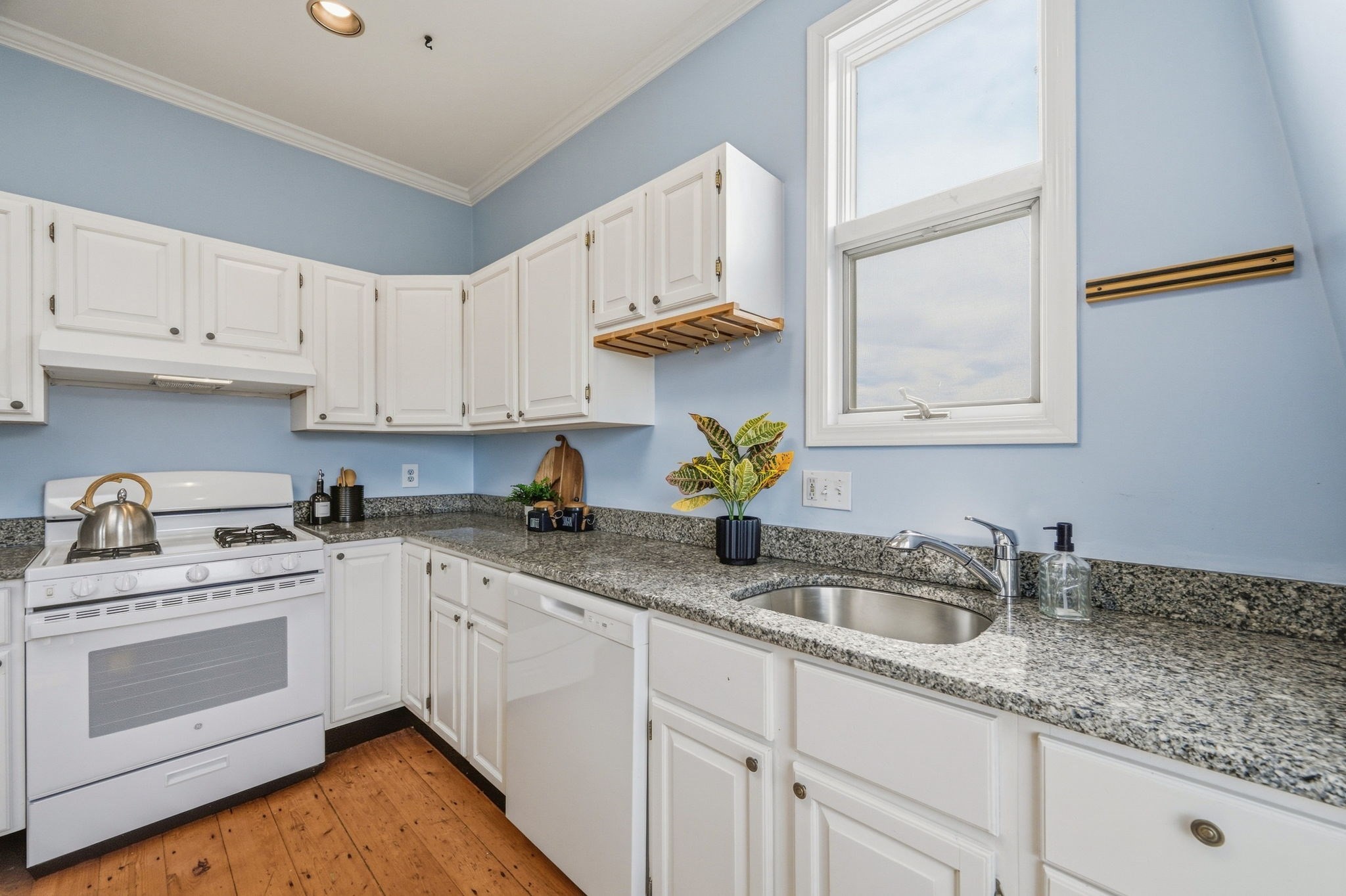 328 Prospect Street # C Property Photo 8
