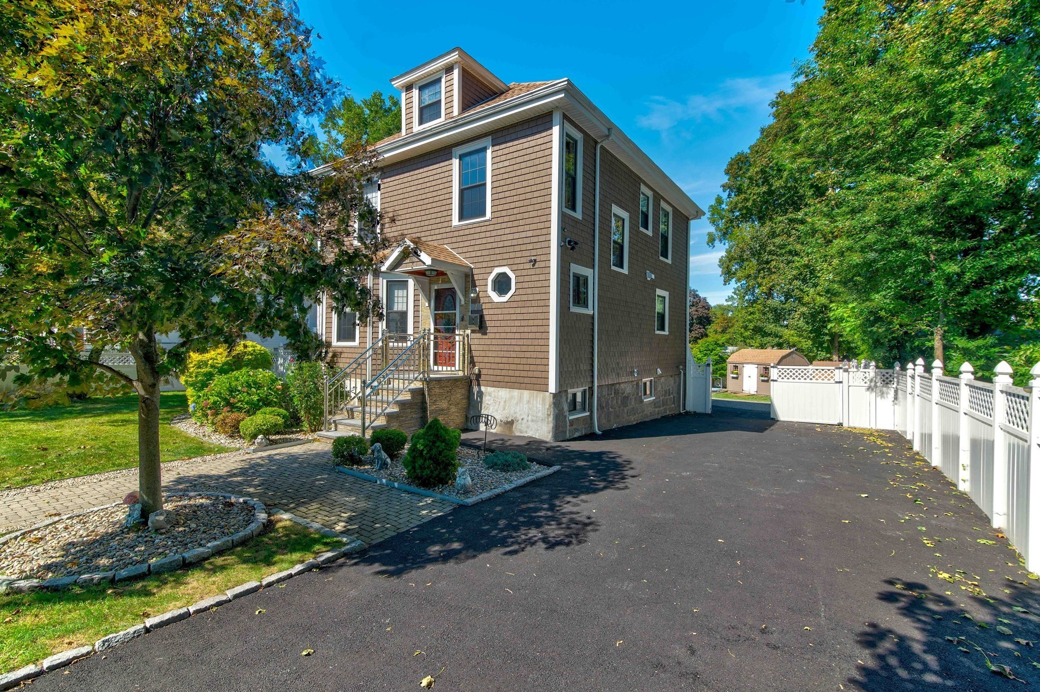 22 Wilson Ave Property Photo 4