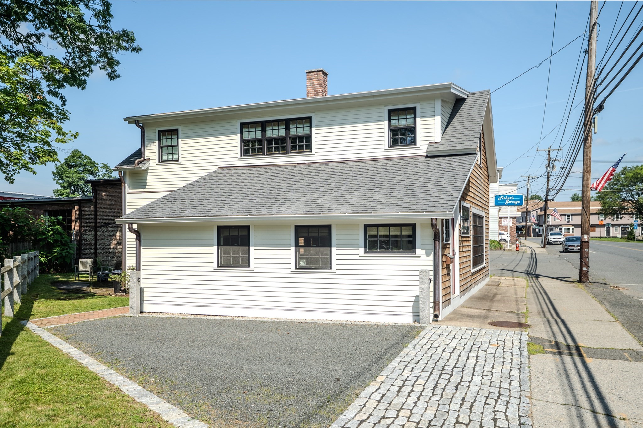 14 Sugarloaf St Property Photo 2