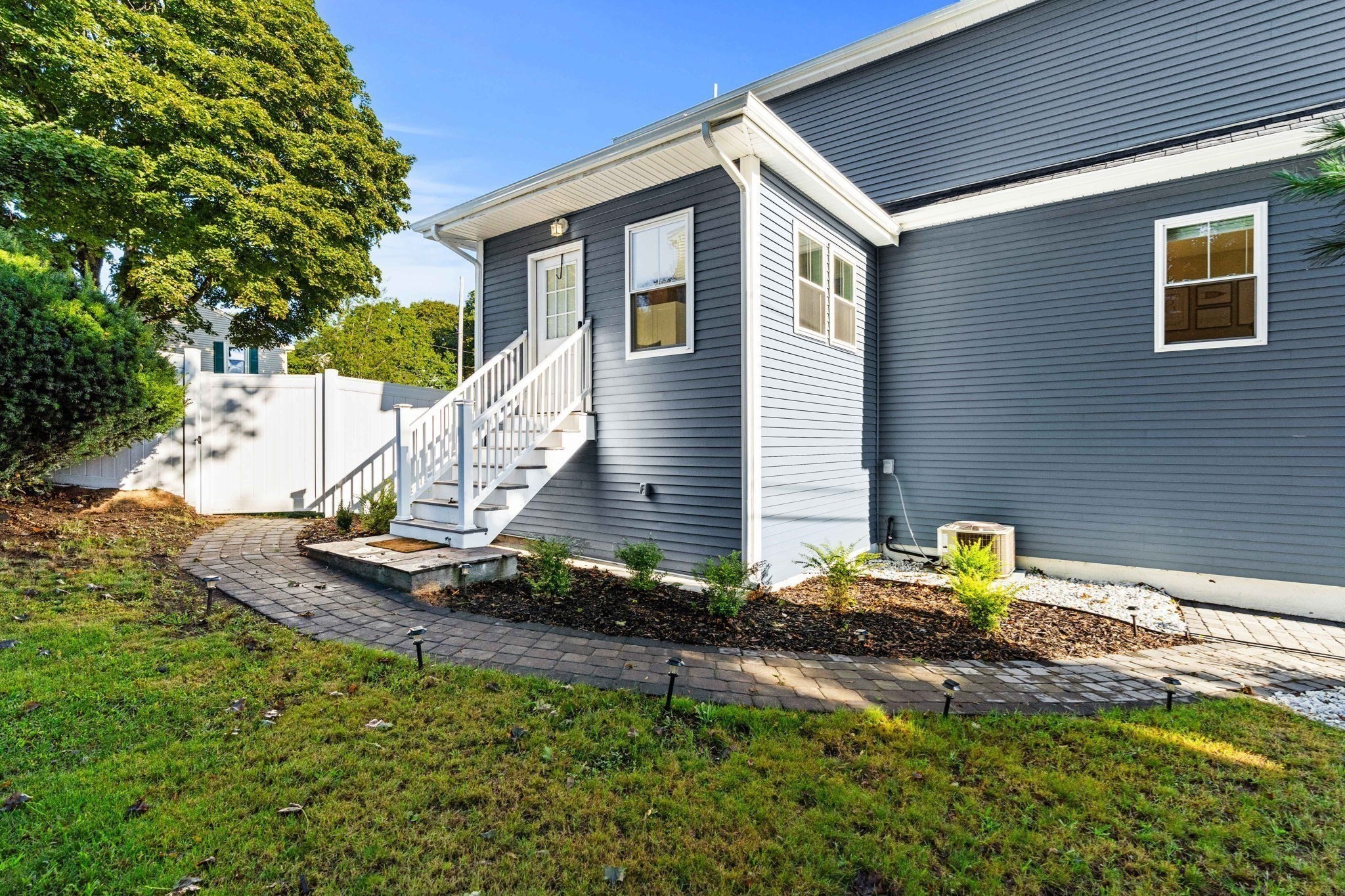 30 Williams Street Property Photo 2
