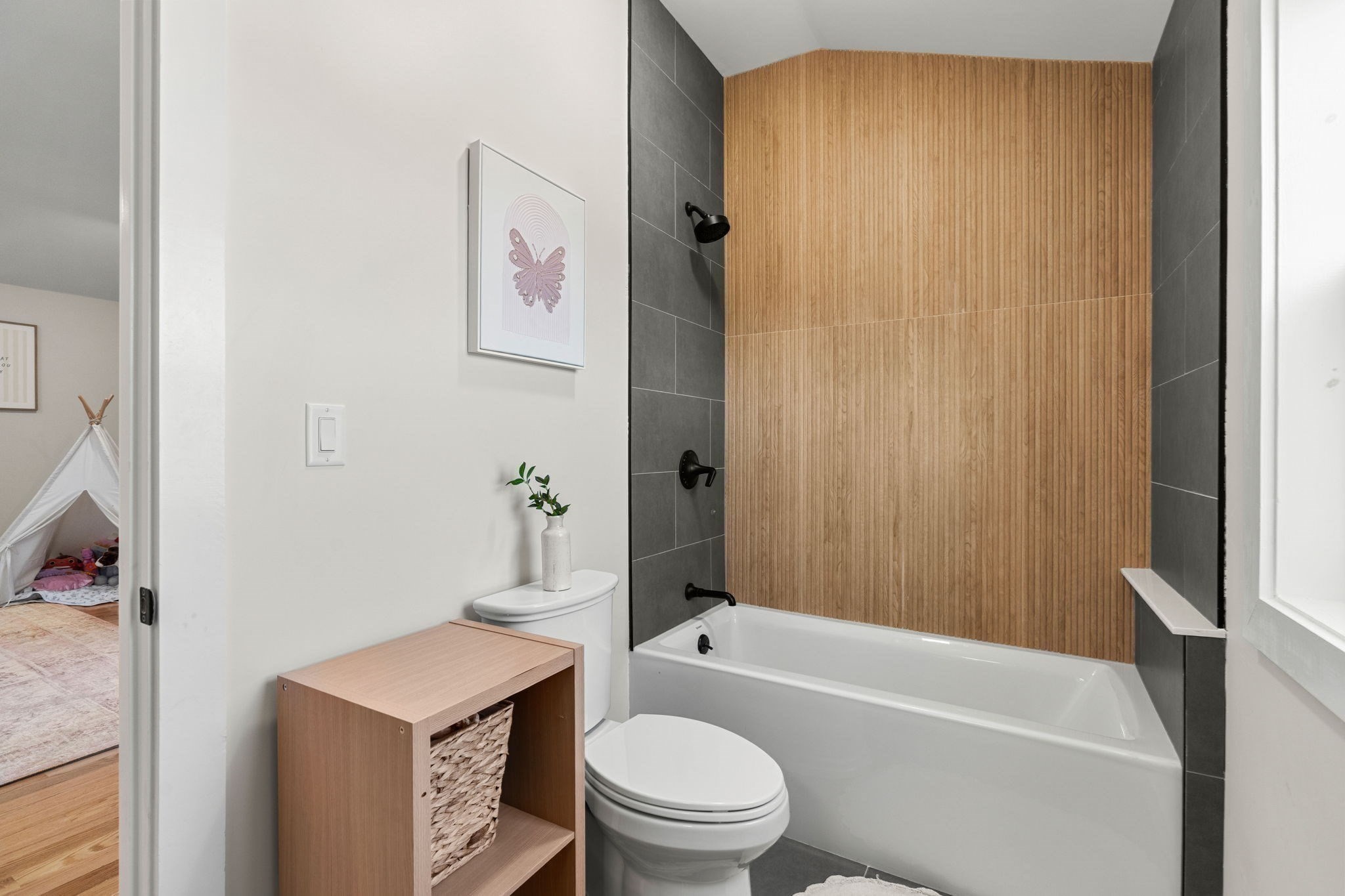 30 Williams Street Property Photo 20