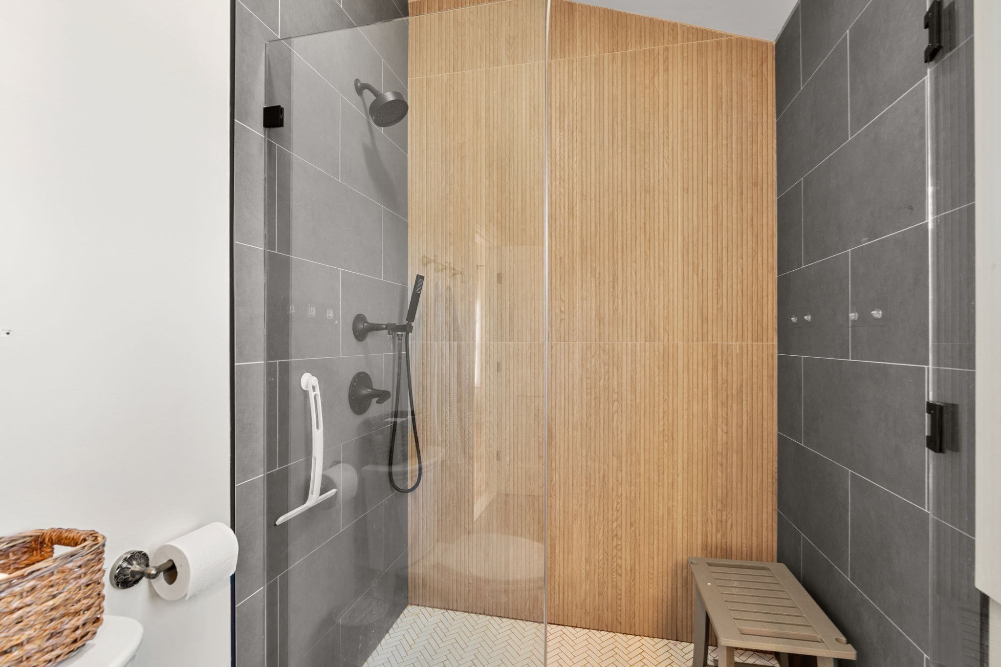30 Williams Street Property Photo 24