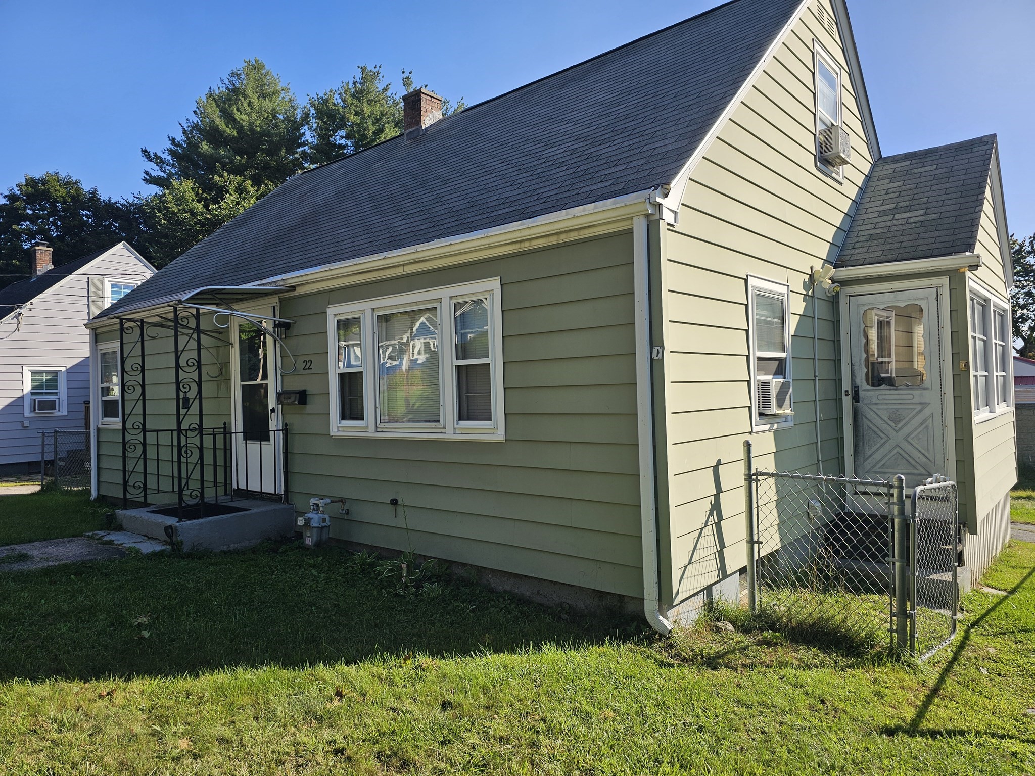 22 Winchester Ave Property Photo 1
