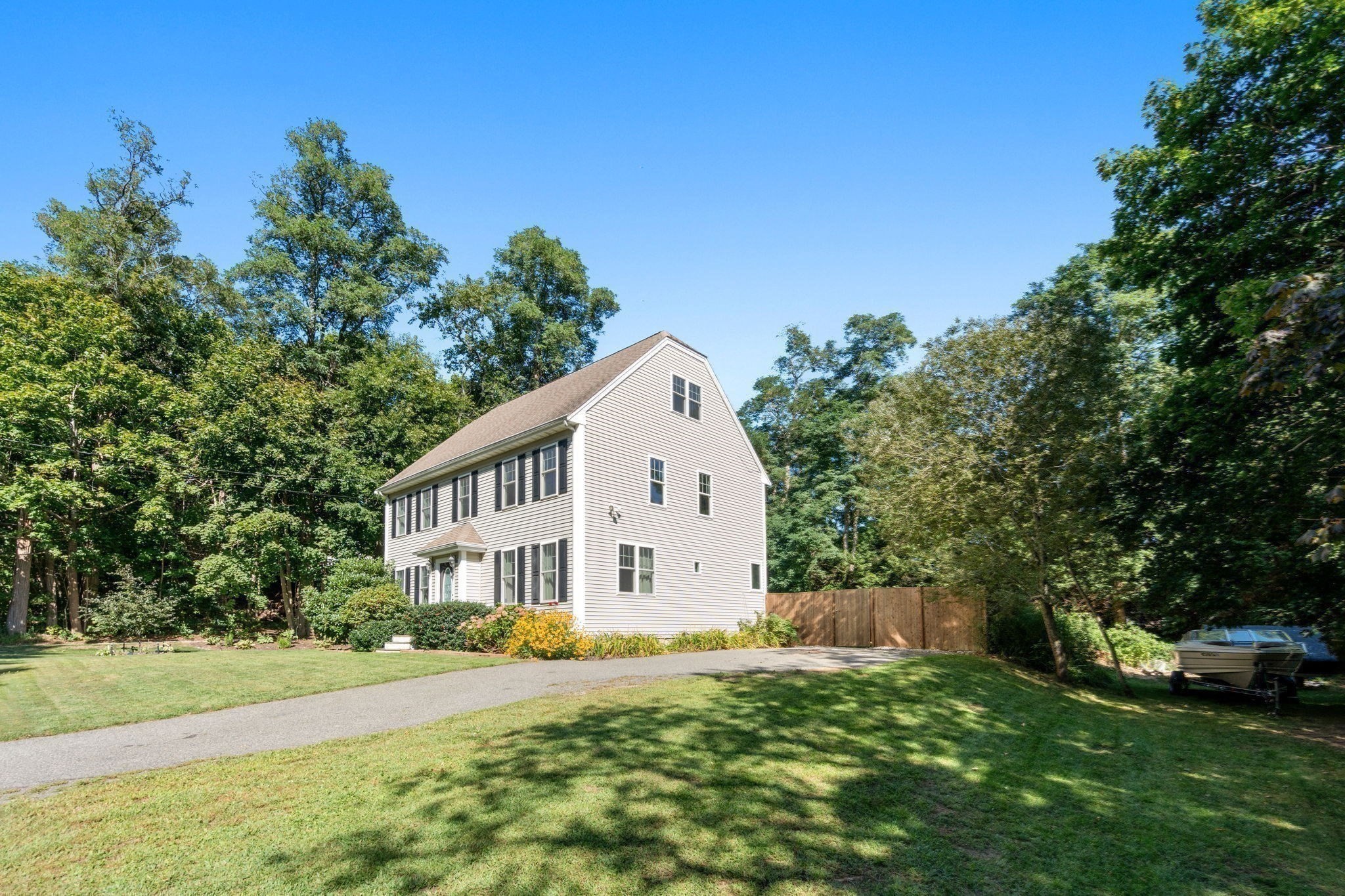 26 Beaver Dam Road Property Photo 2
