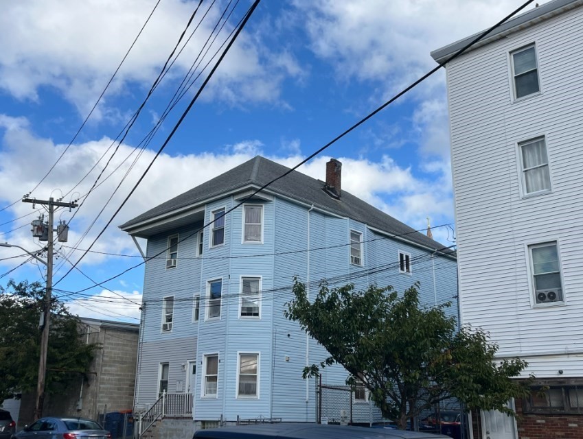 47 Holly St Property Photo 1