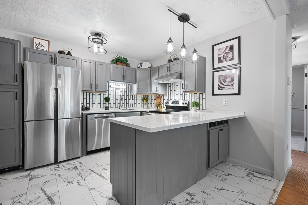 75 Leonard # 75 Property Photo 1