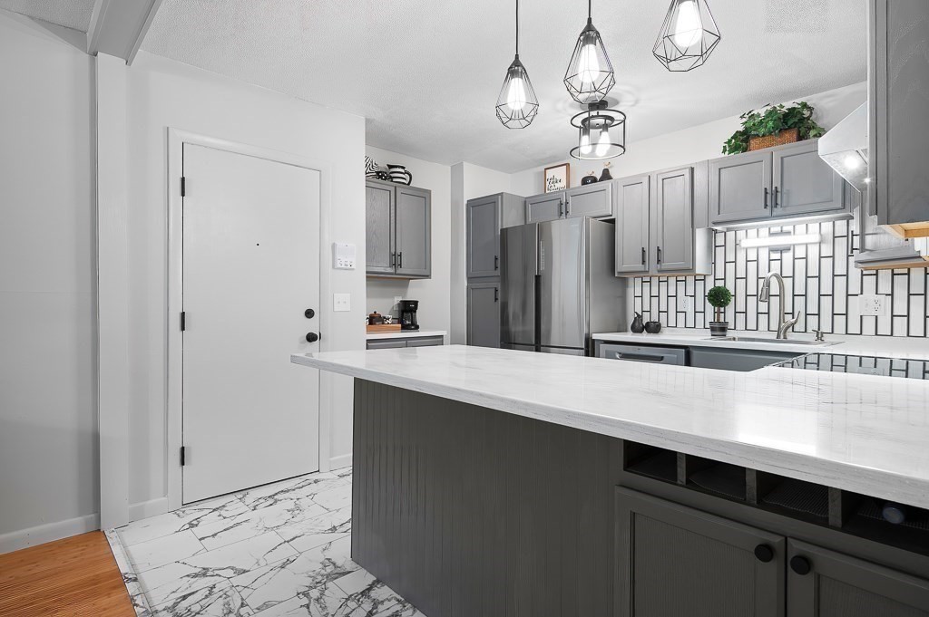 75 Leonard # 75 Property Photo 8