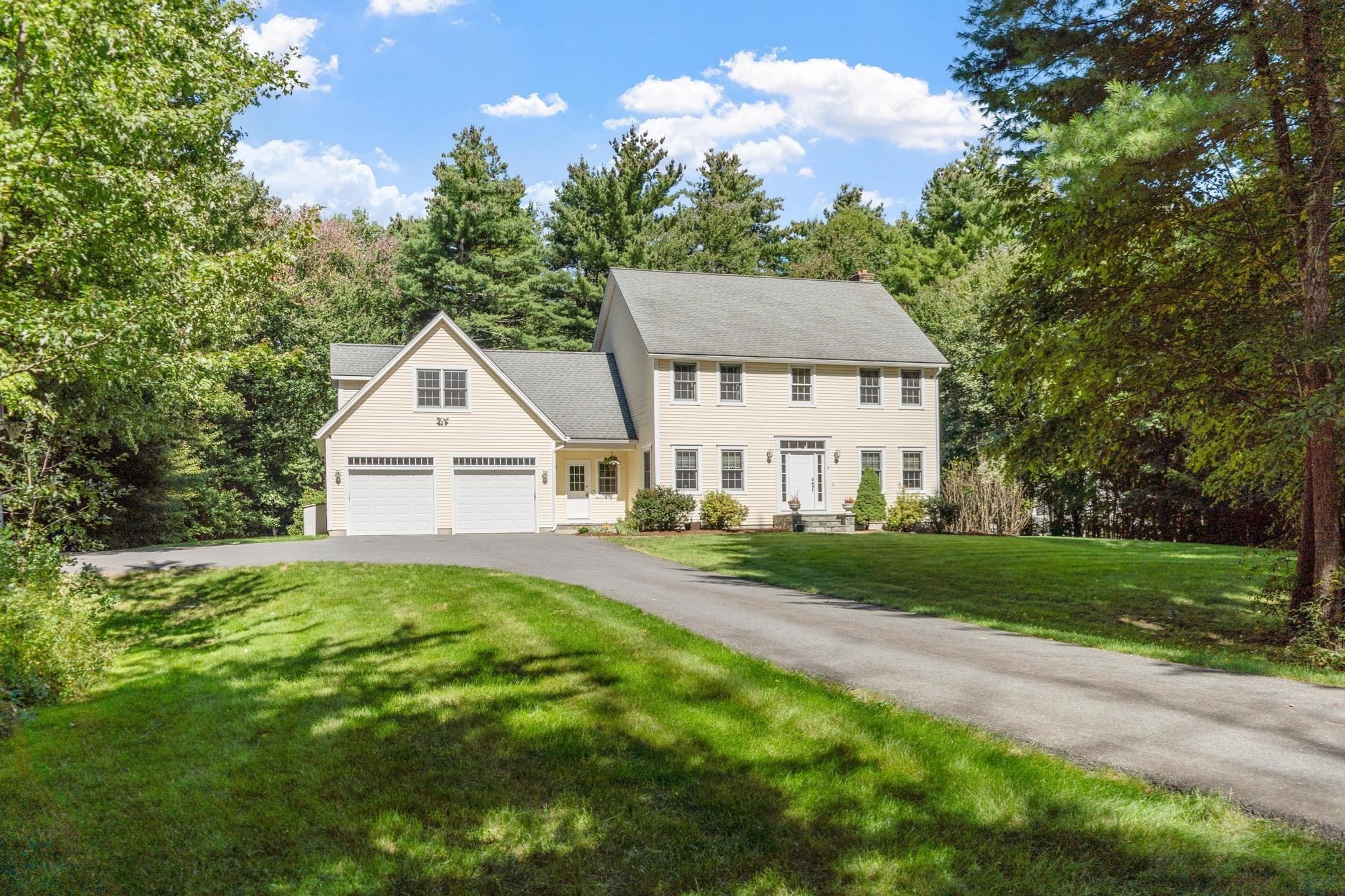 4 Samuels Ln Property Photo 1