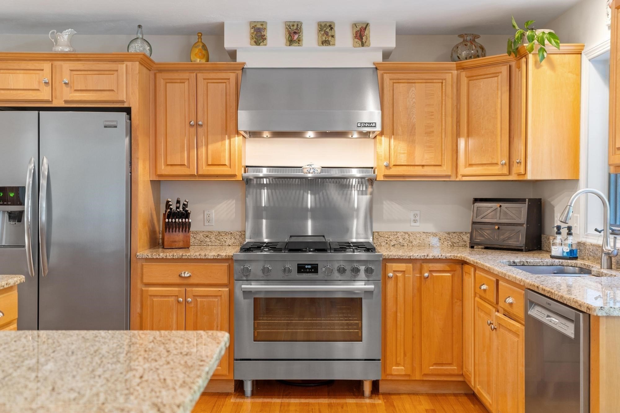 4 Samuels Ln Property Photo 9