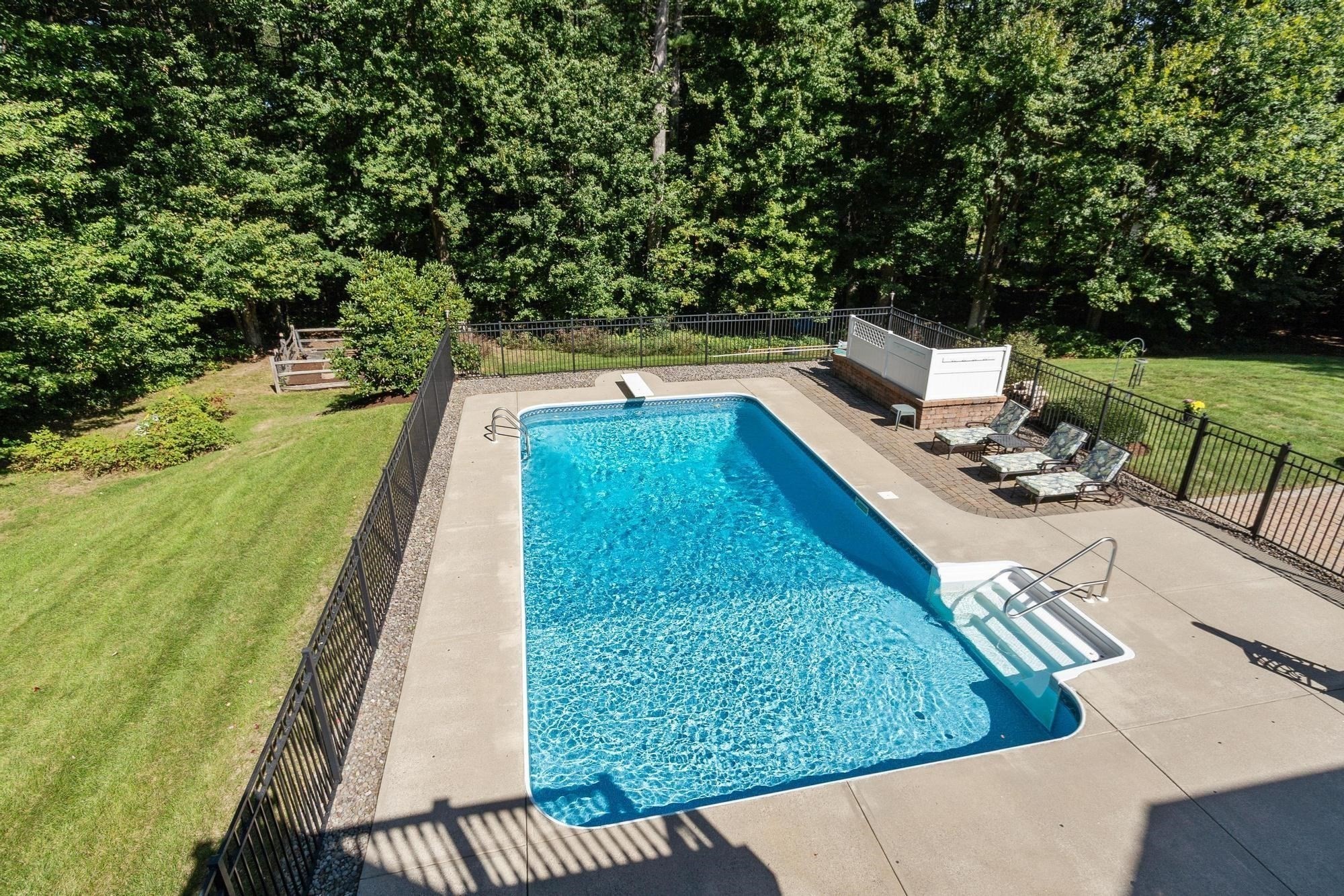 4 Samuels Ln Property Photo 30