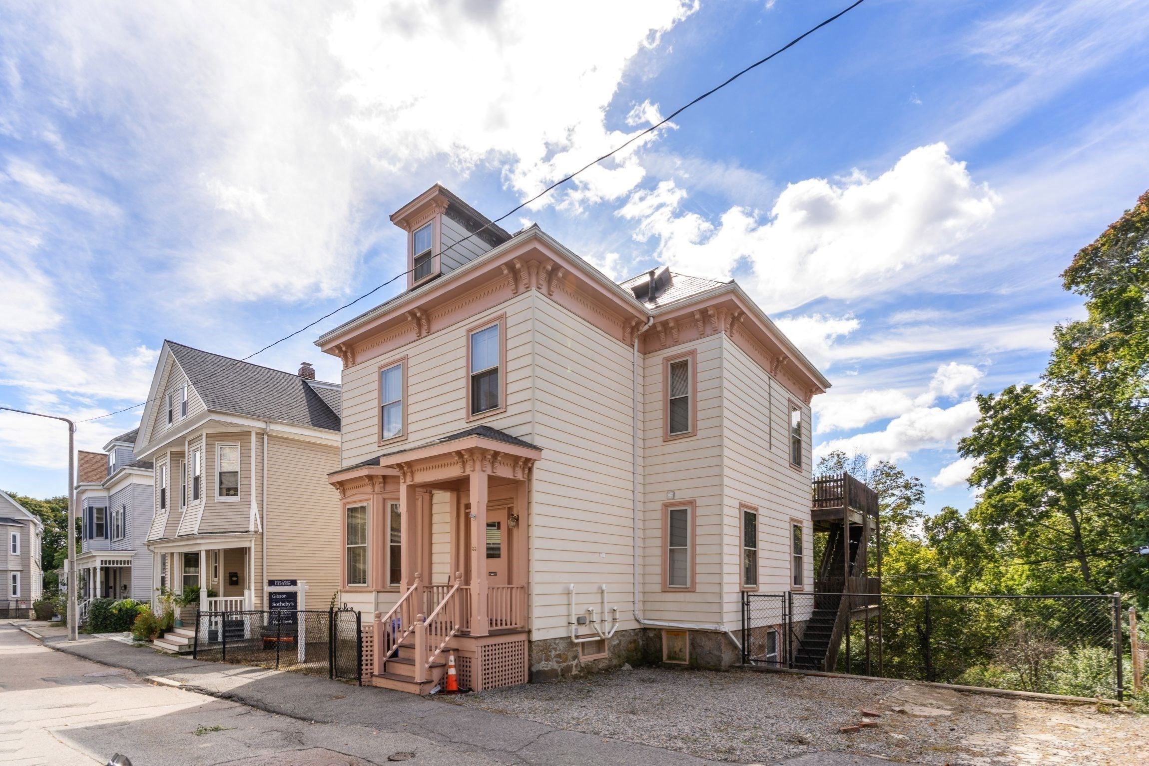 33 Cranston Street Property Photo 25
