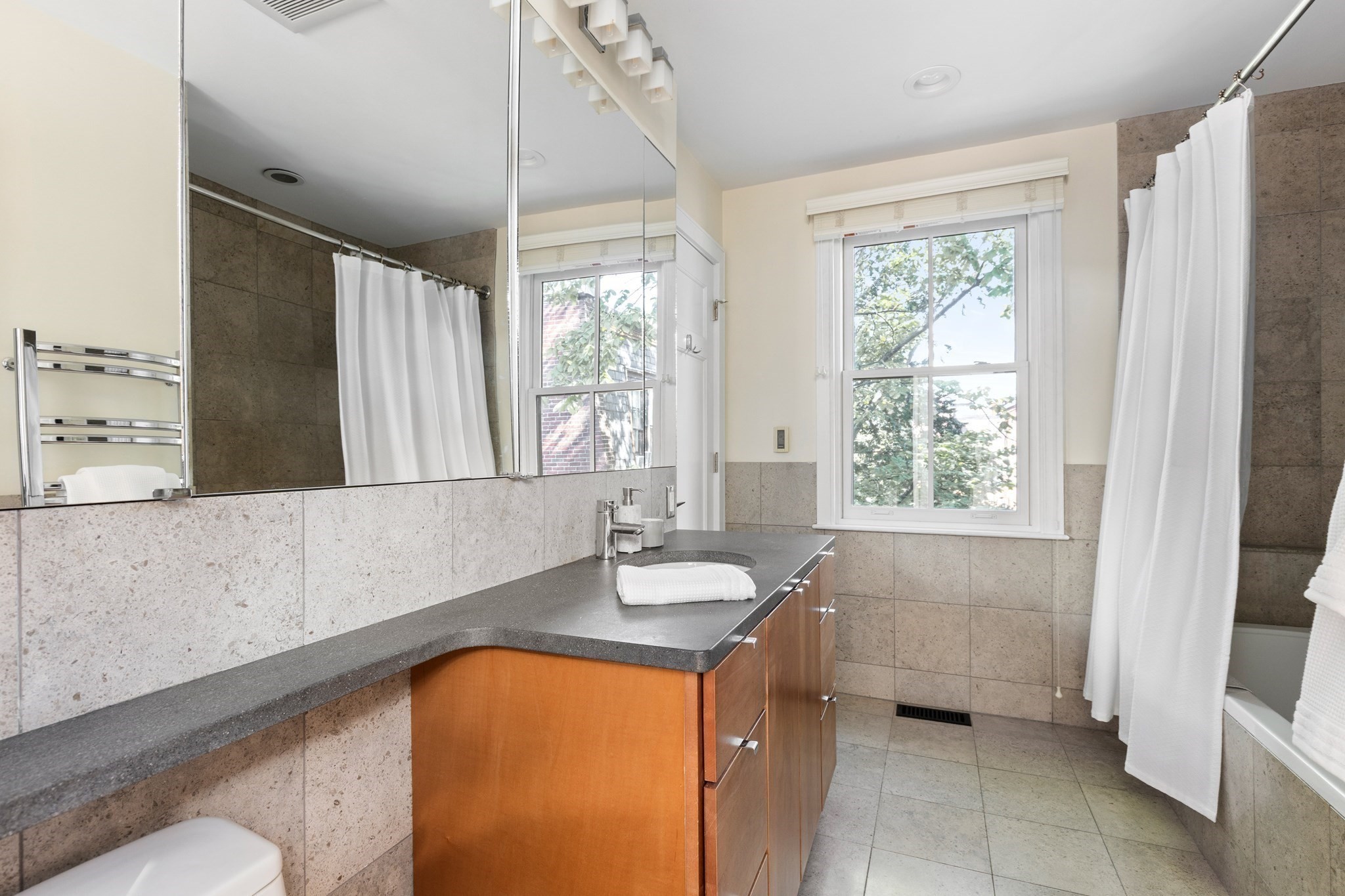 12 Gloucester Street # 4 Property Photo 15