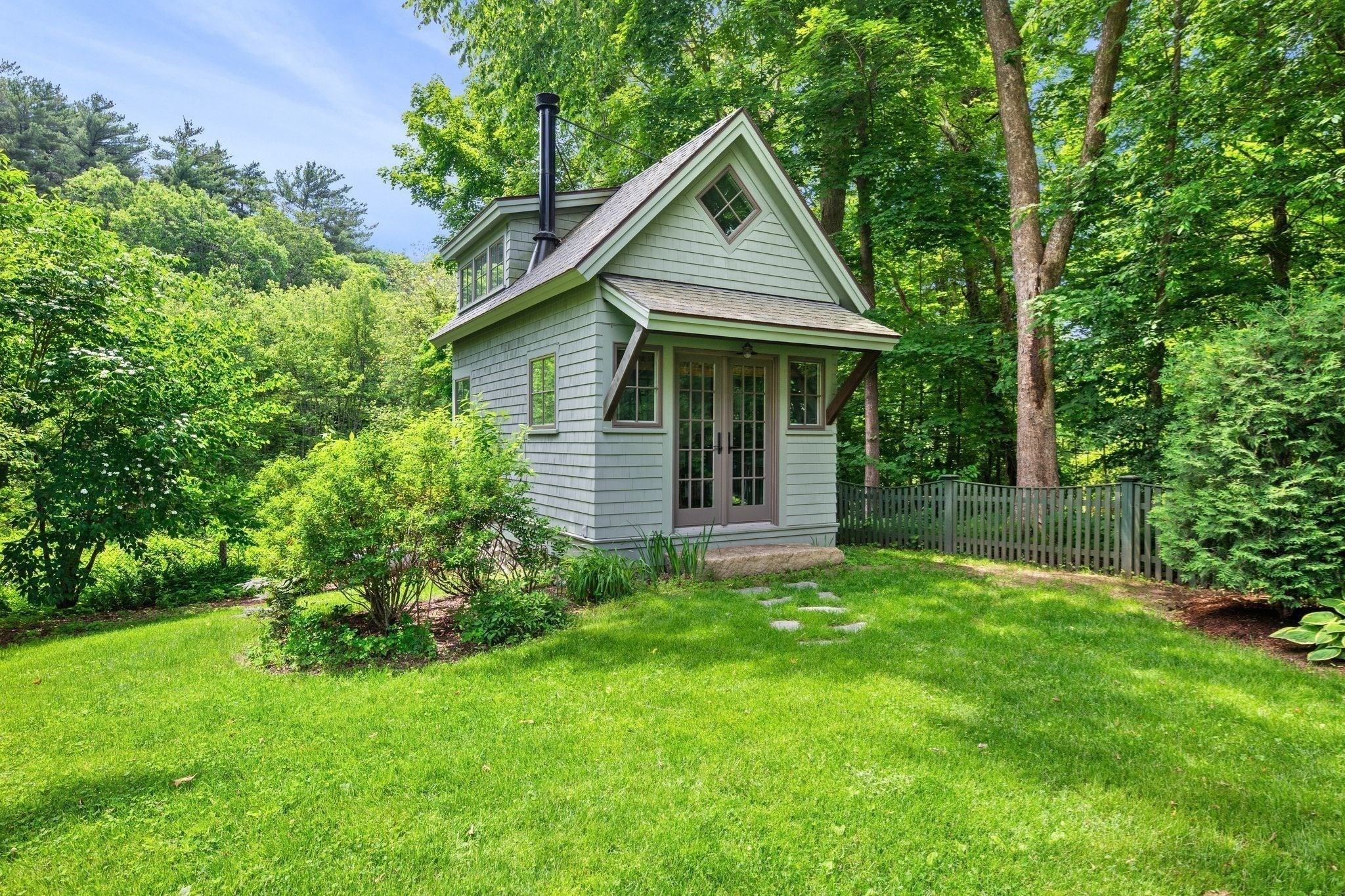 9 Hull St Property Photo 10