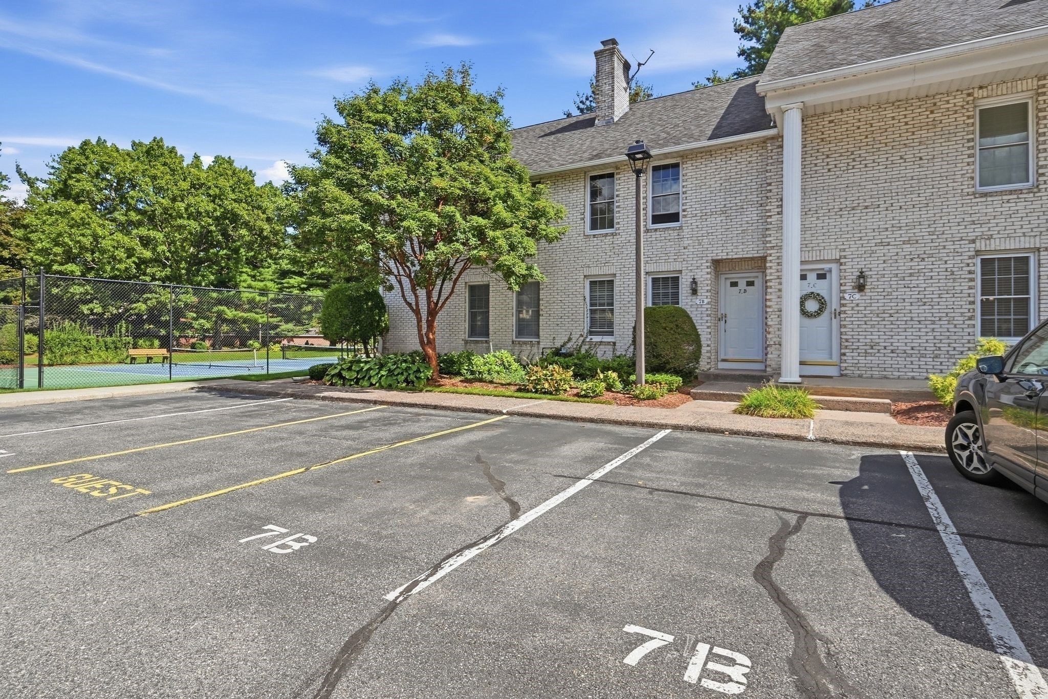 7 Mansion Woods Dr # B Property Photo 3