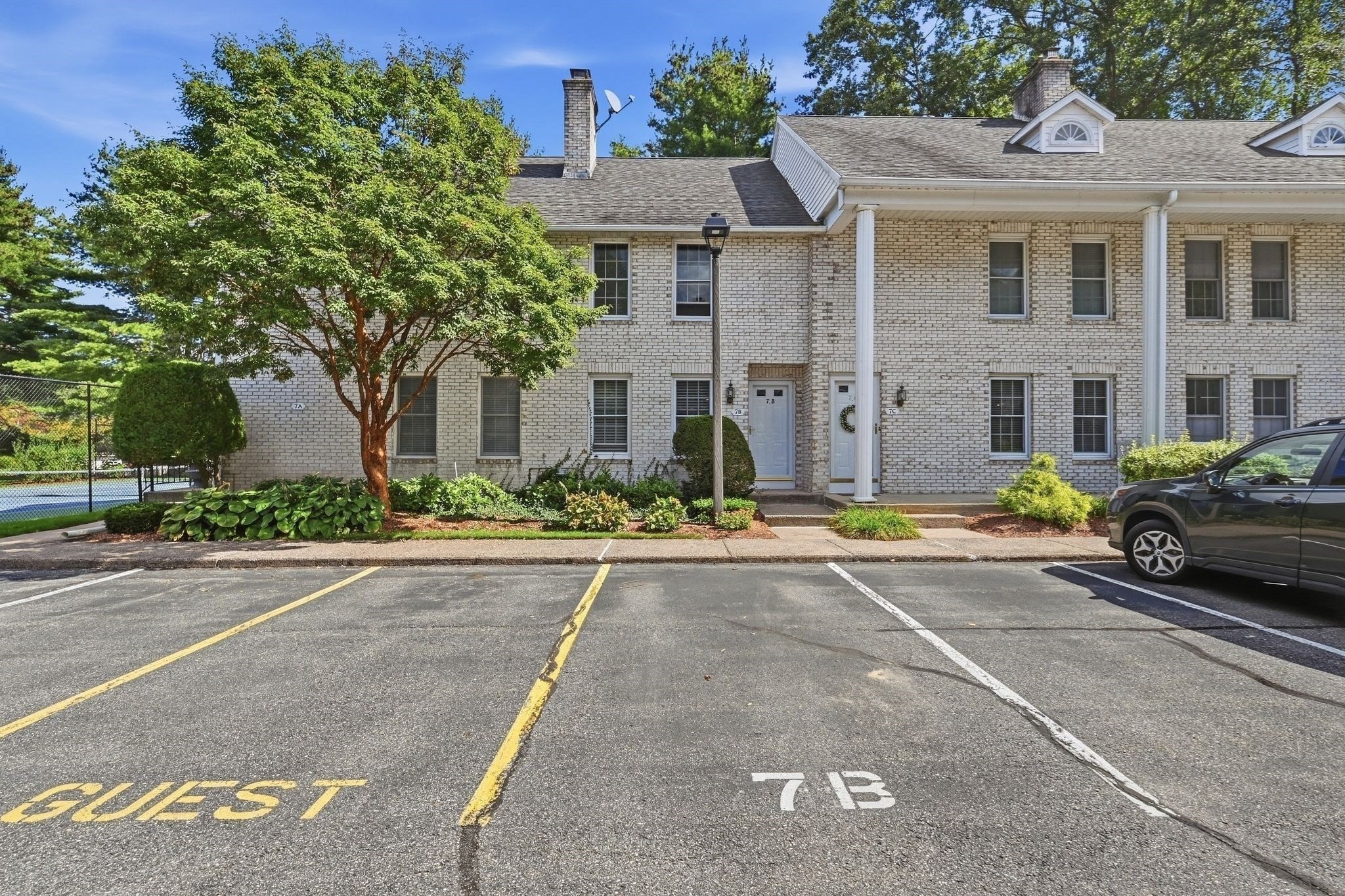 7 Mansion Woods Dr # B Property Photo 4