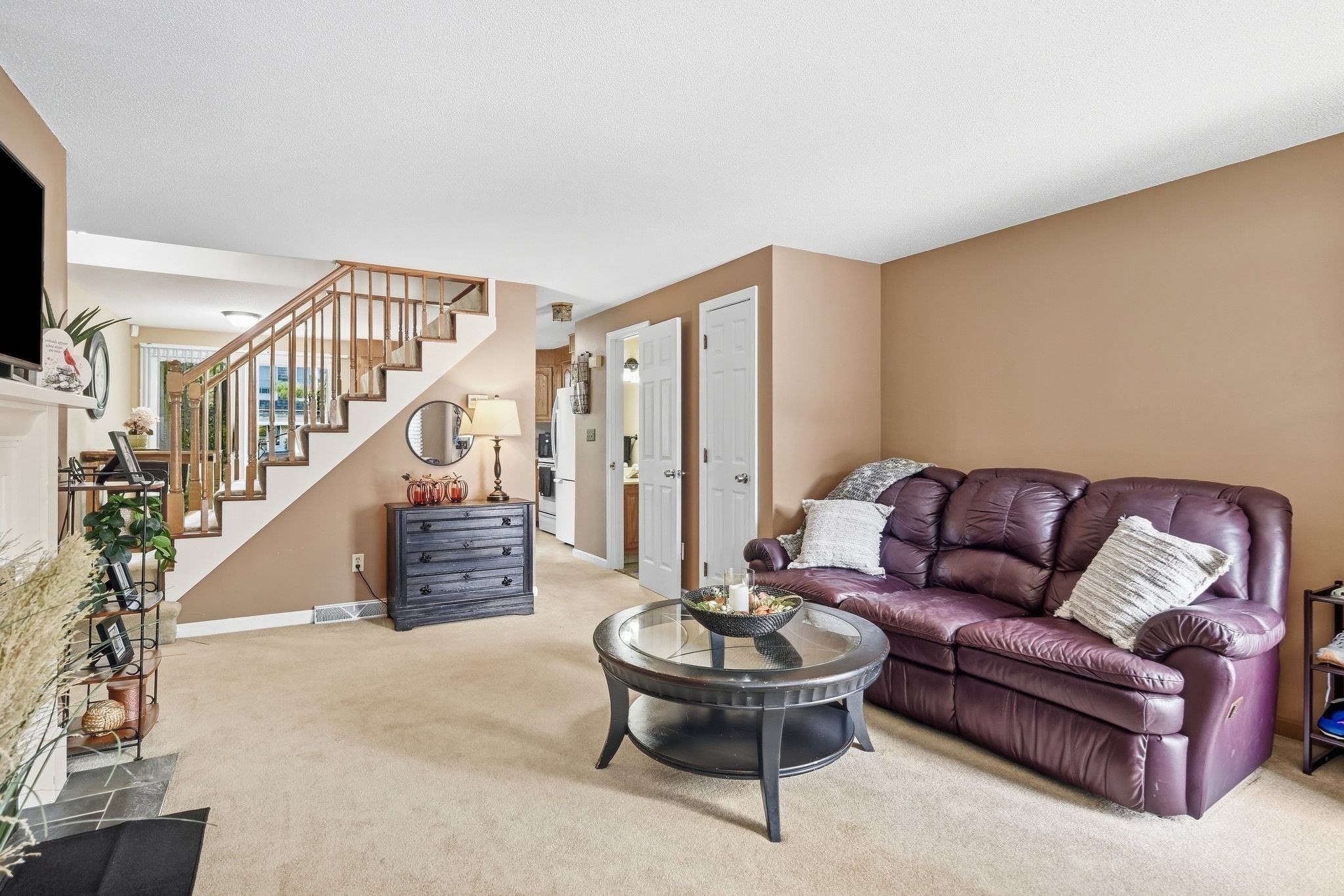 7 Mansion Woods Dr # B Property Photo 6