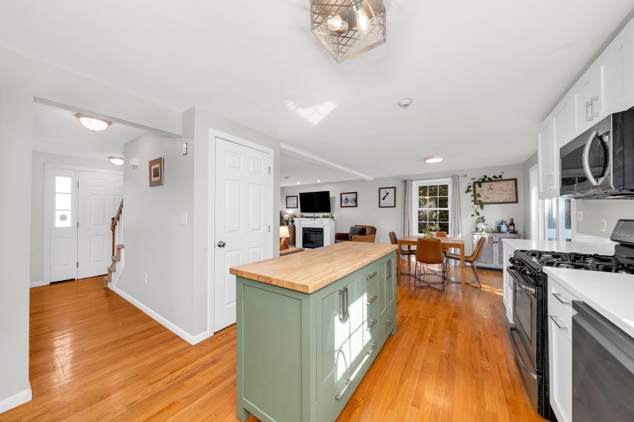 1 Noyes Lane Property Photo 4