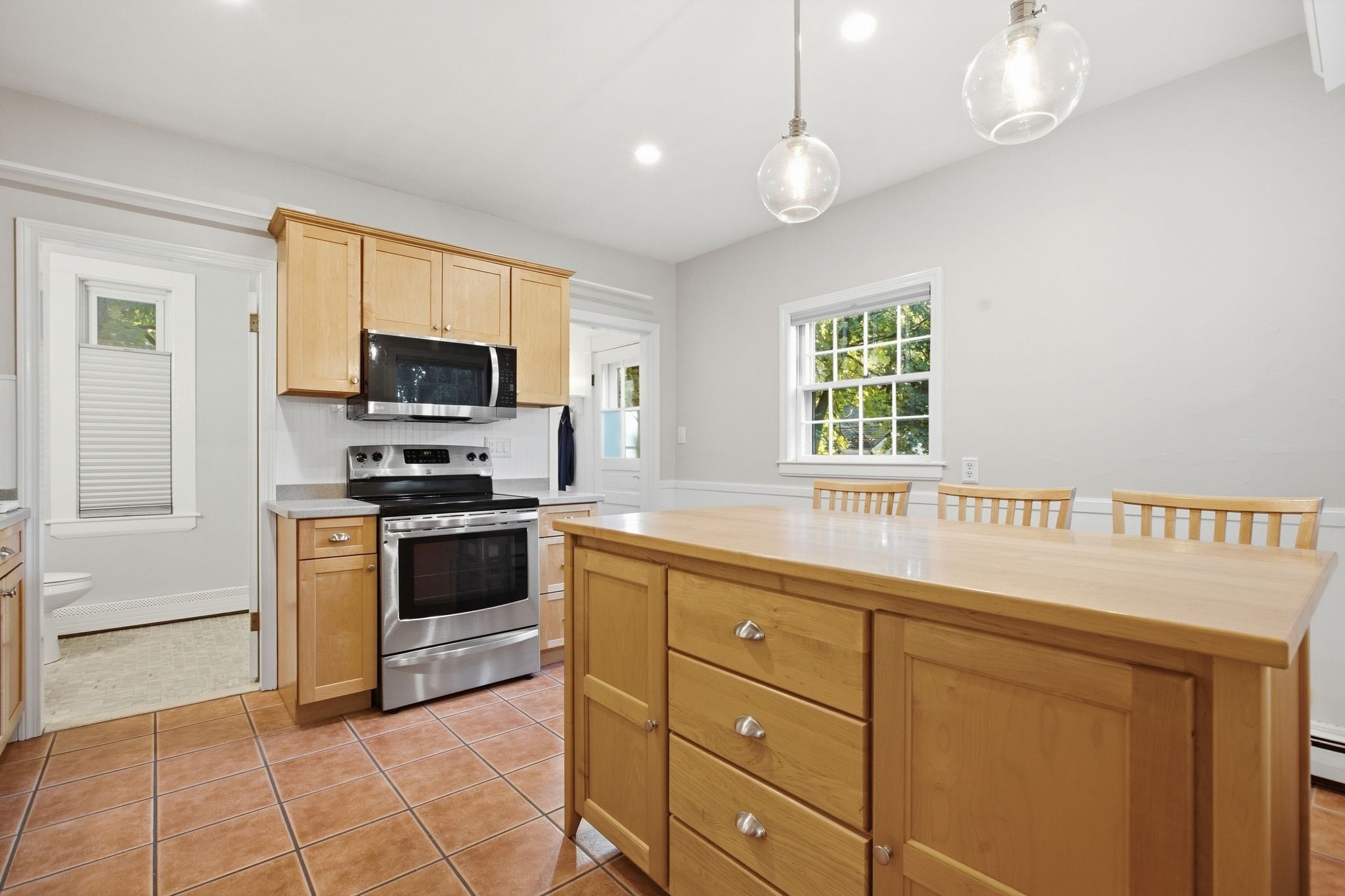 10 Eaton St Property Photo 12