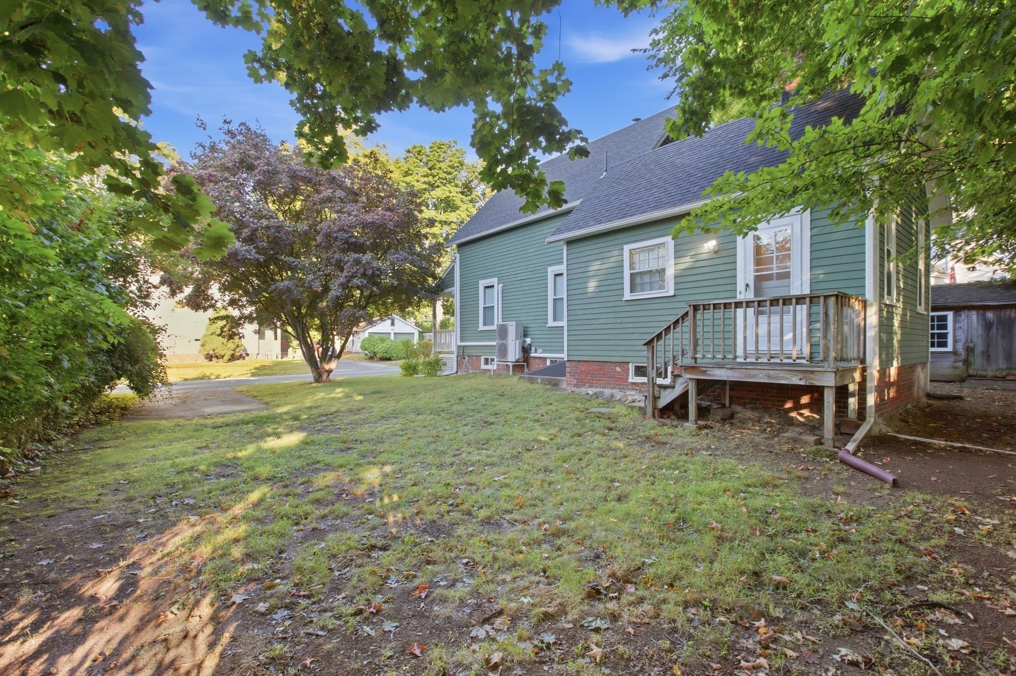 10 Eaton St Property Photo 30