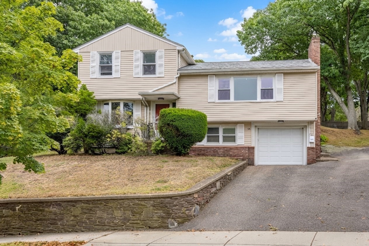 68 Faxon Ln Property Photo 1