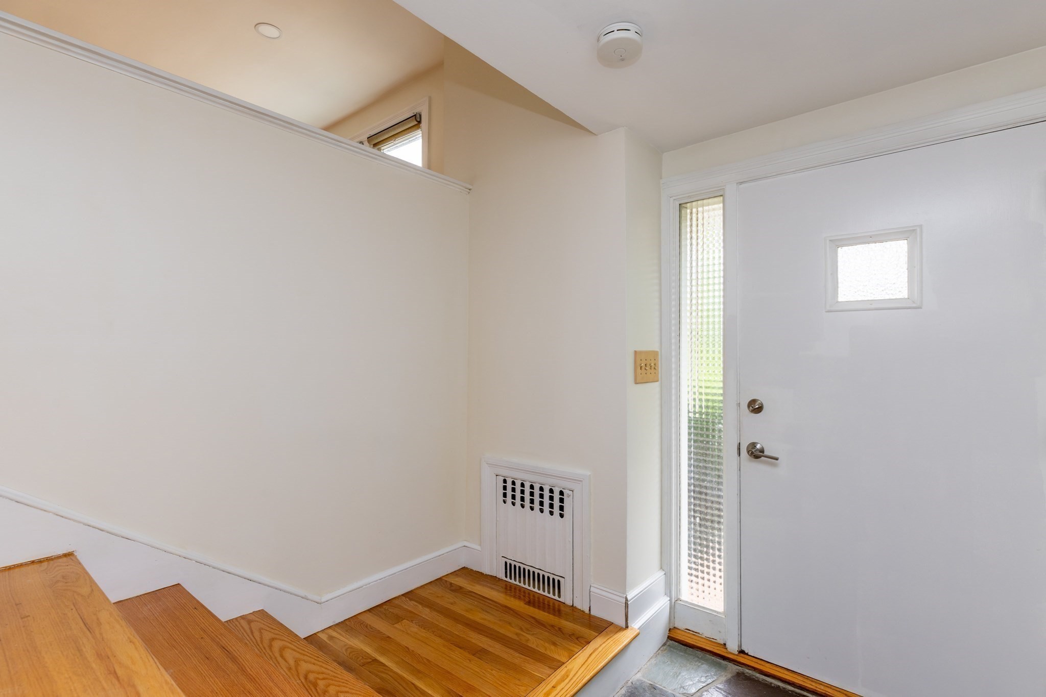 68 Faxon Ln Property Photo 4