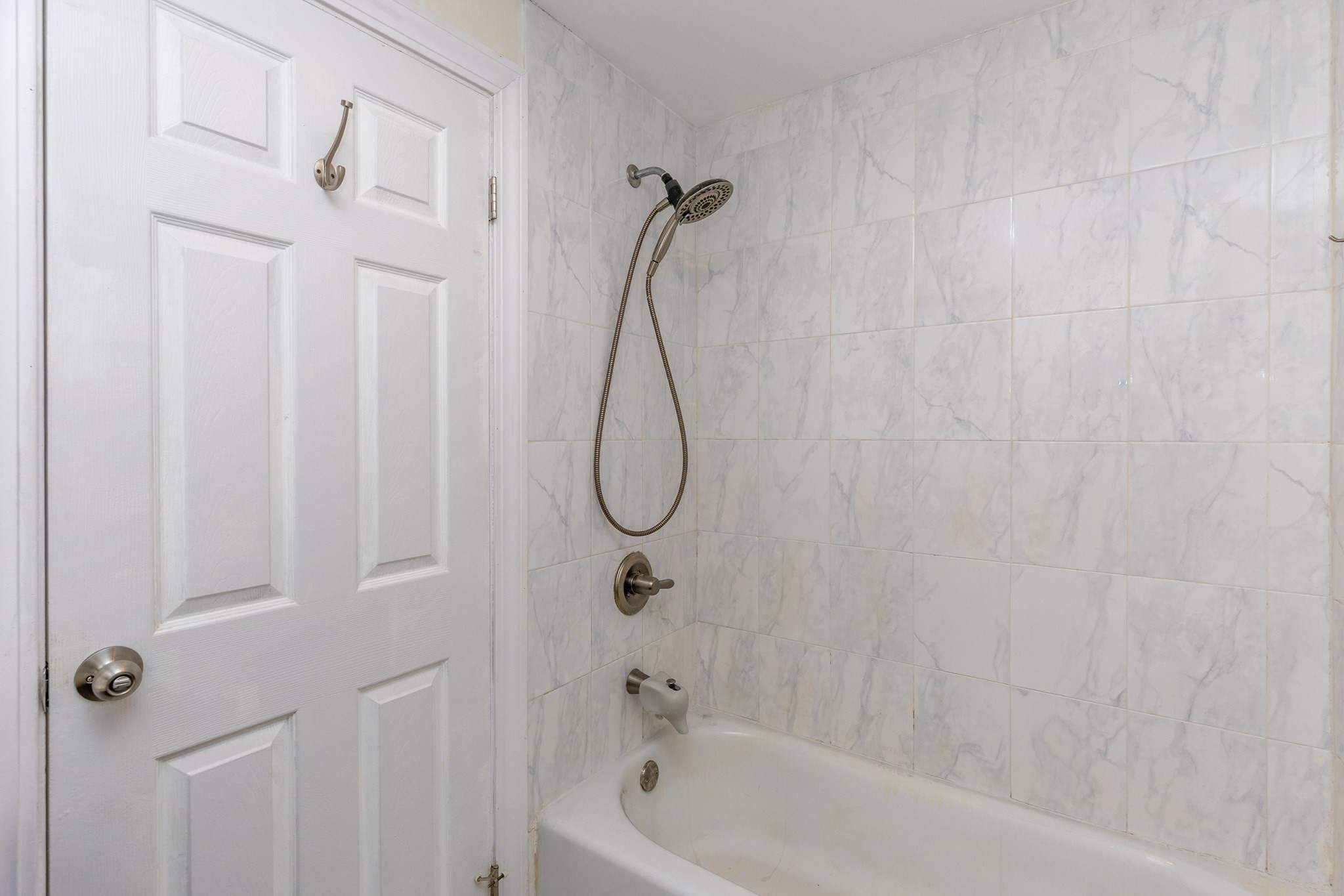 68 Faxon Ln Property Photo 16