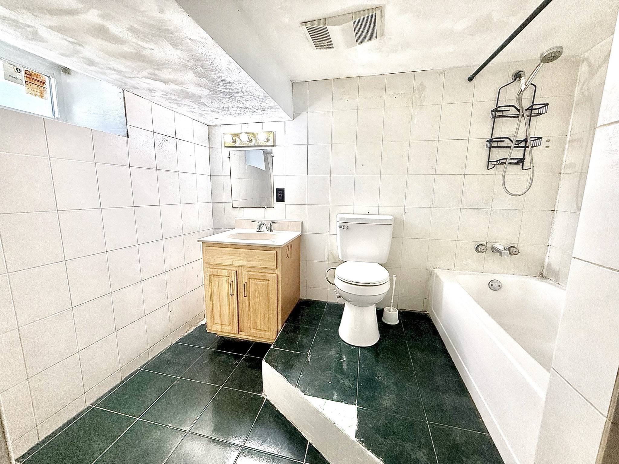 32 Catharine Street Property Photo 33