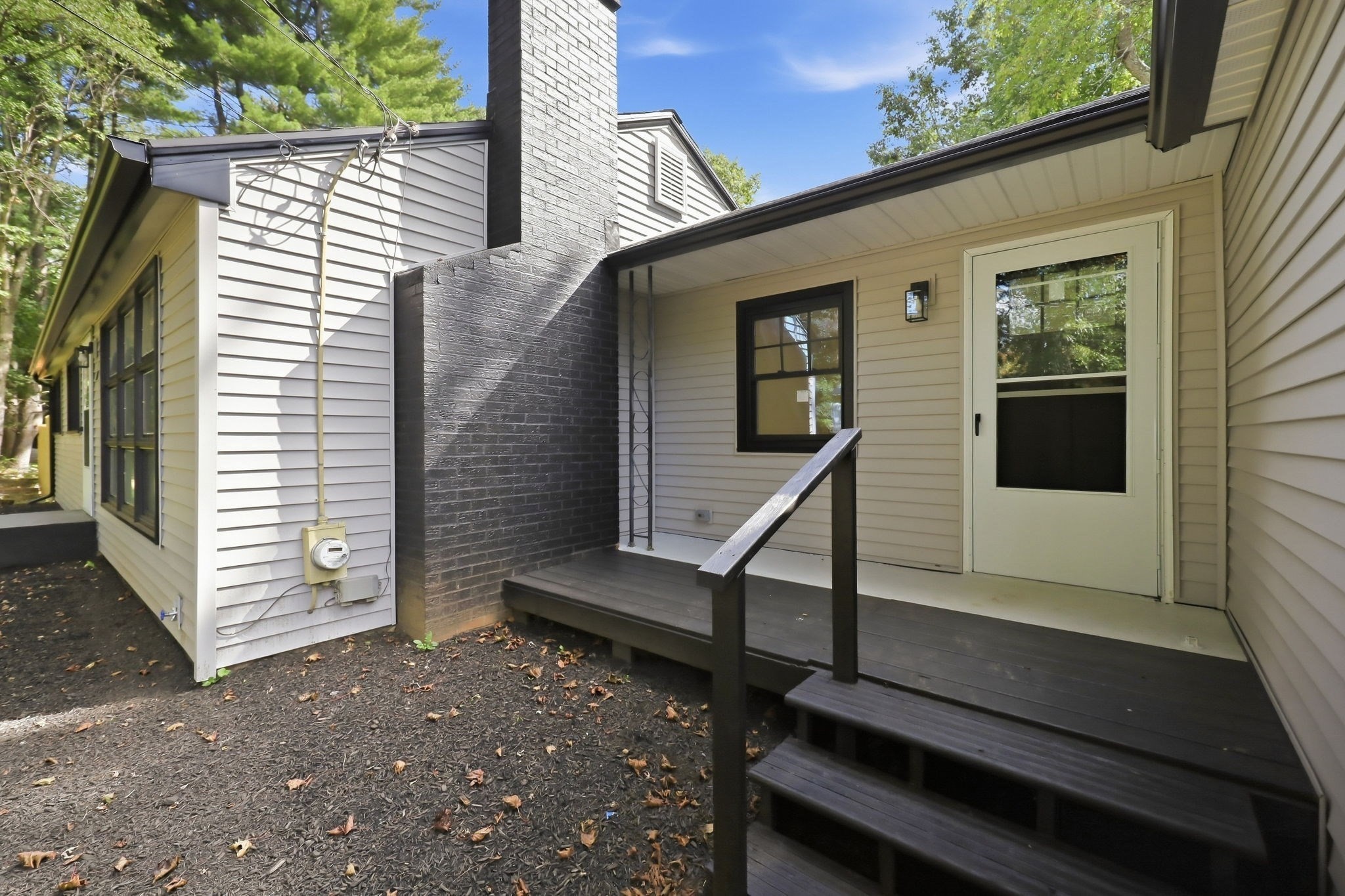 11 Christine St Property Photo 5