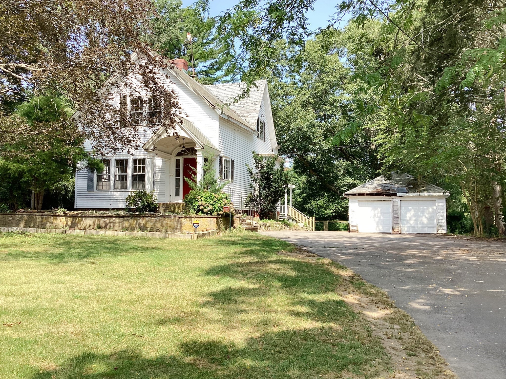 365 South Main St Property Photo 2