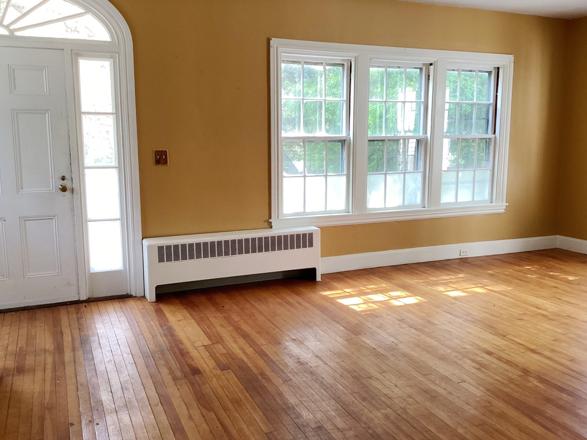 365 South Main St Property Photo 13