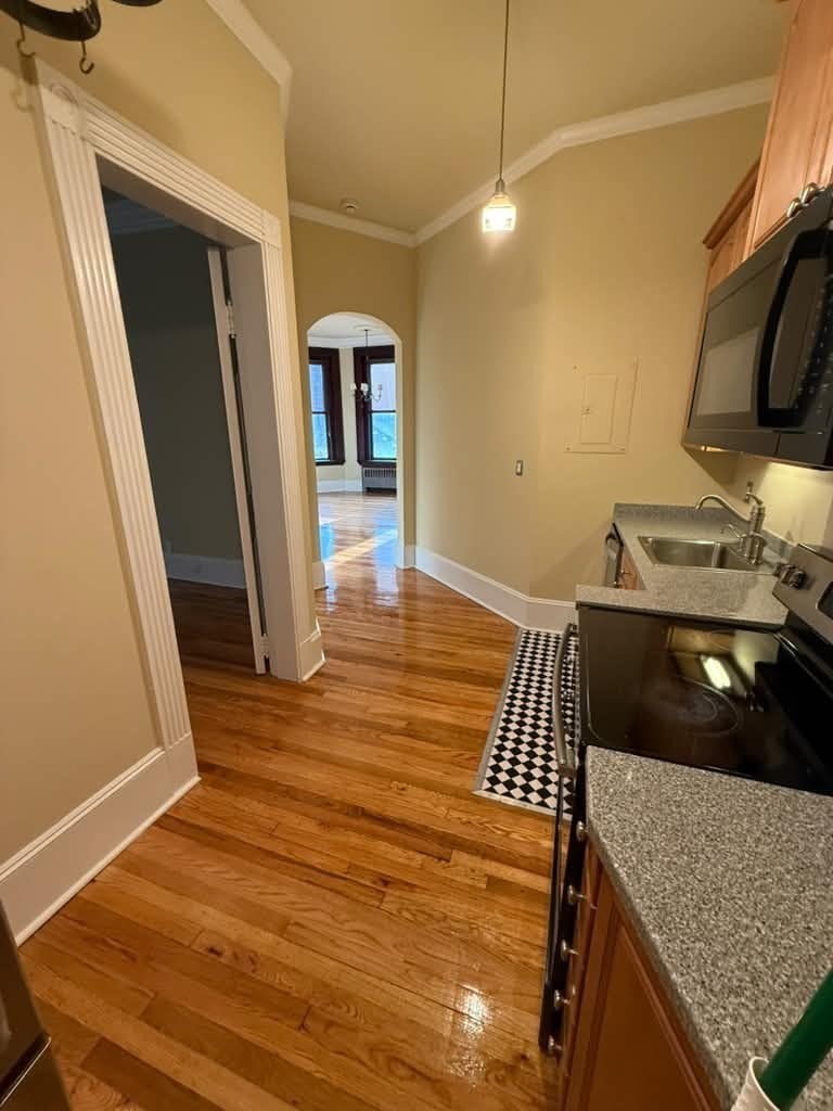 271 Dartmouth St # 5f Property Photo 2