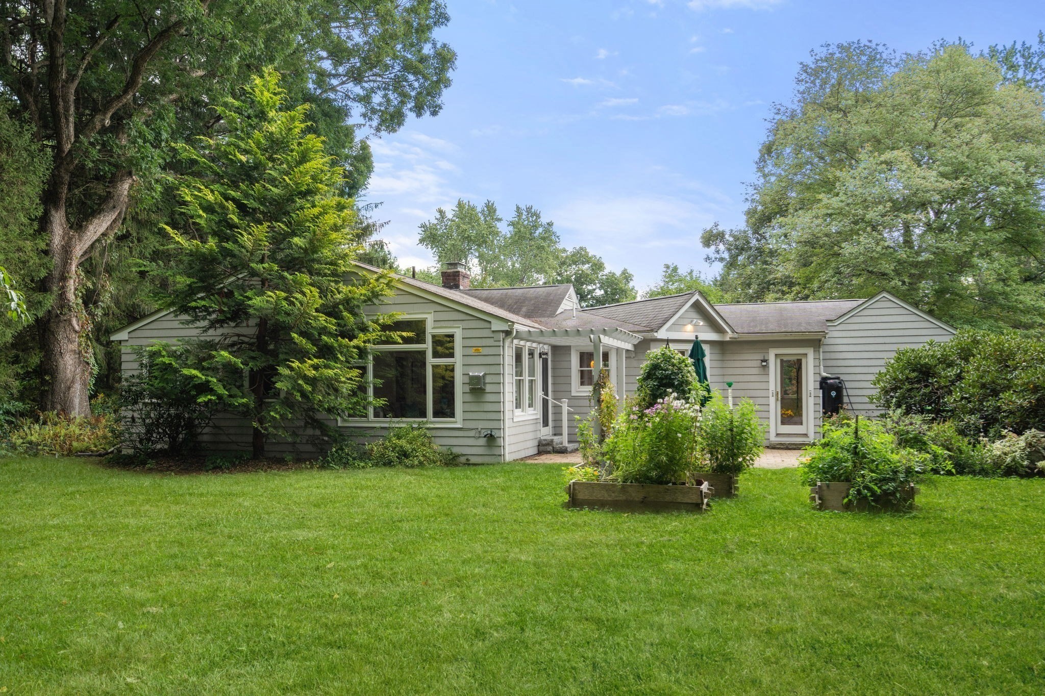 6 Hayward Road Property Photo 2