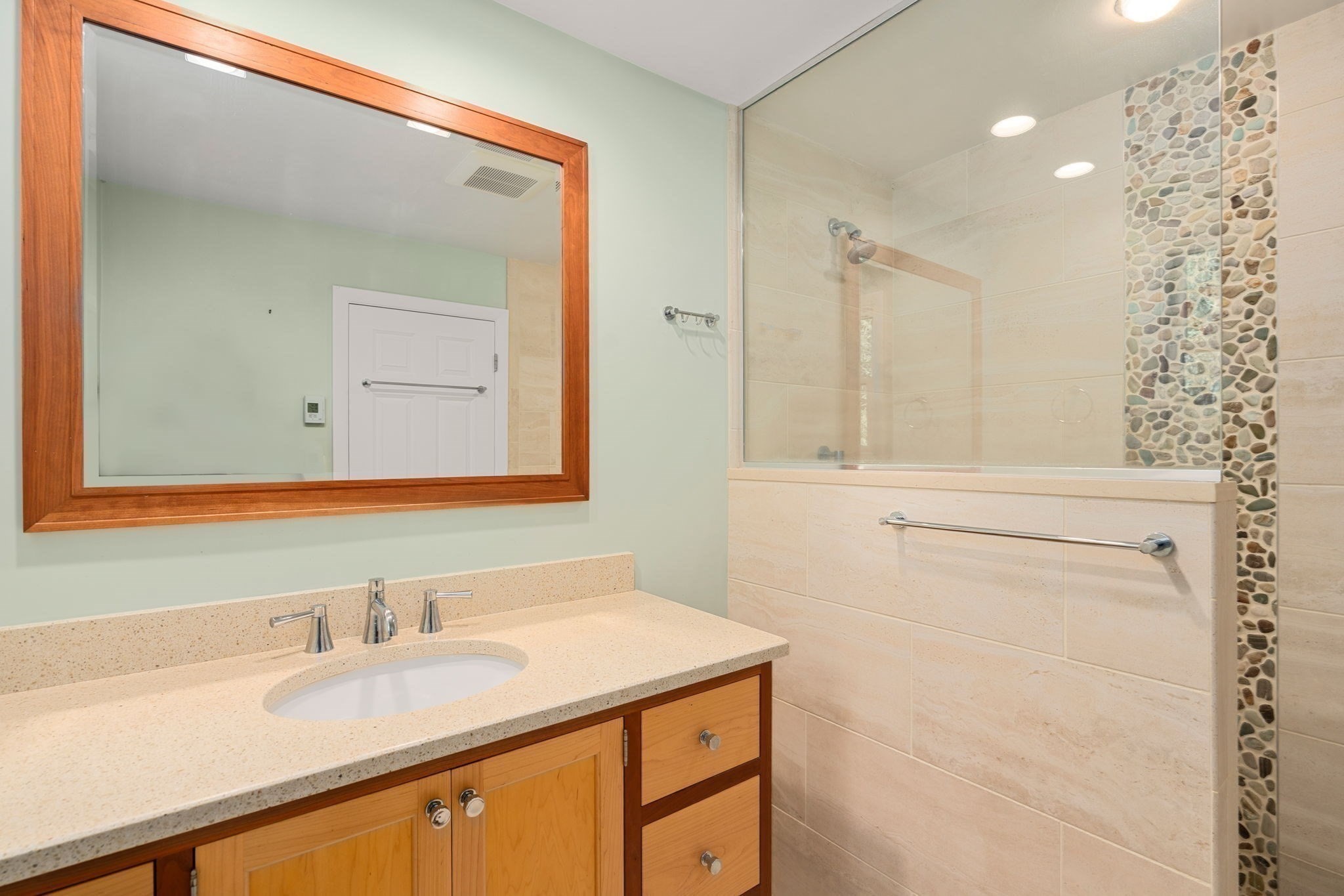 6 Hayward Road Property Photo 18