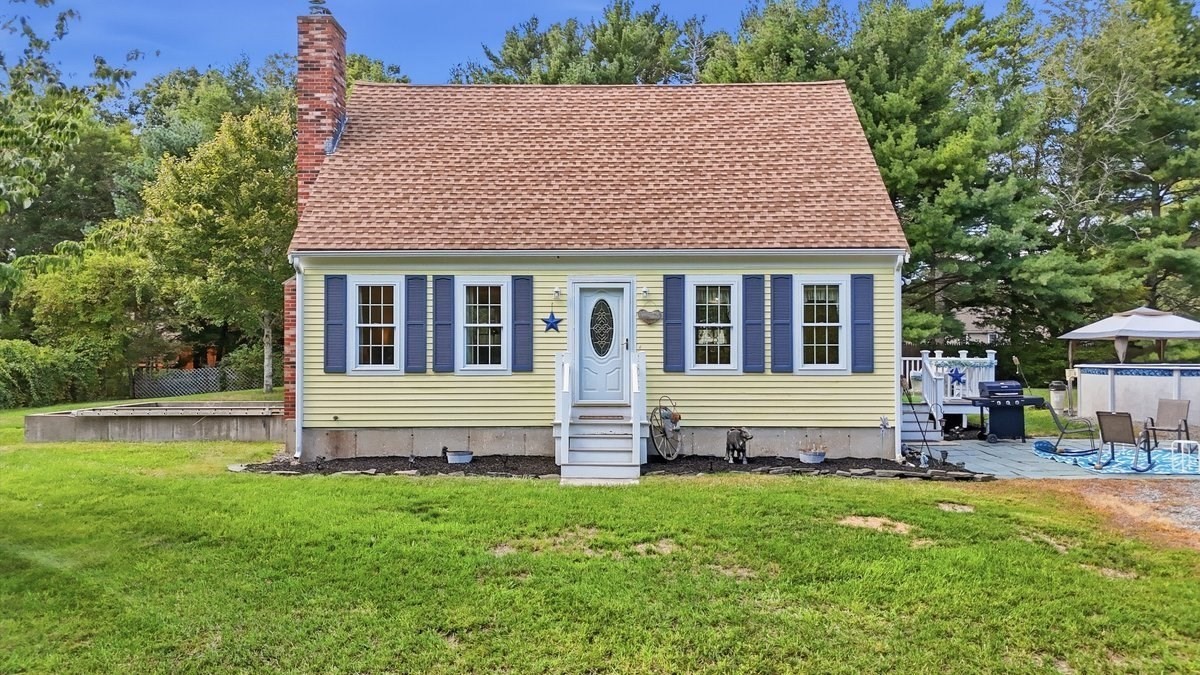 40 Forest Street Property Photo 2