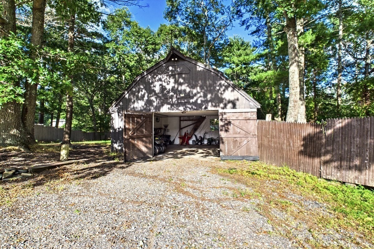 40 Forest Street Property Photo 21