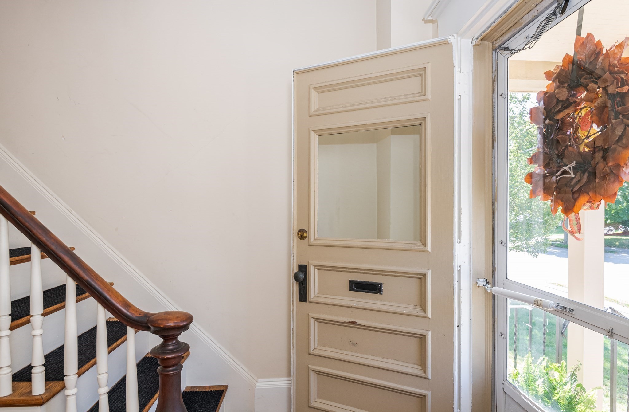 36 Warren Street Property Photo 5