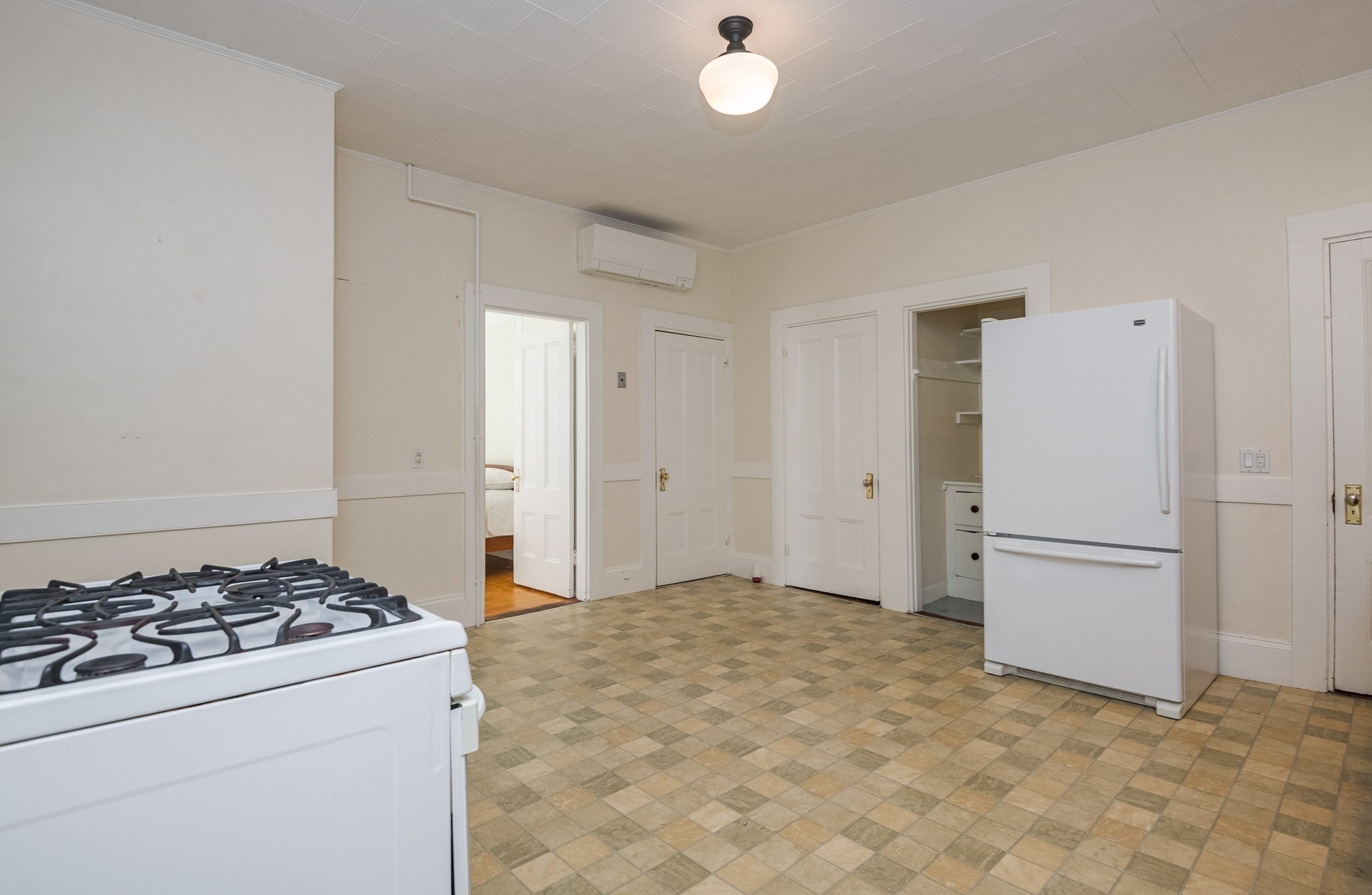 36 Warren Street Property Photo 15