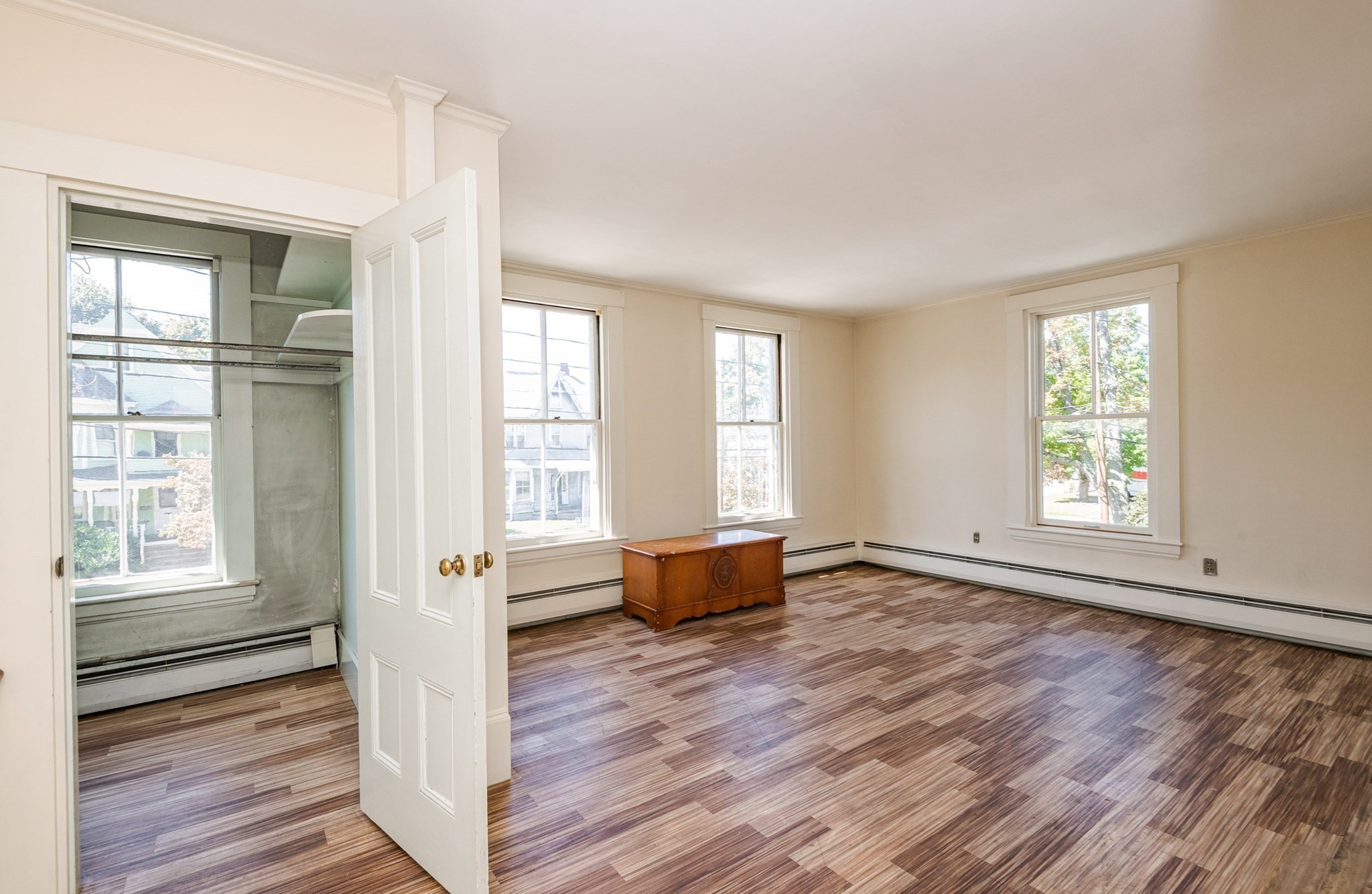 36 Warren Street Property Photo 28