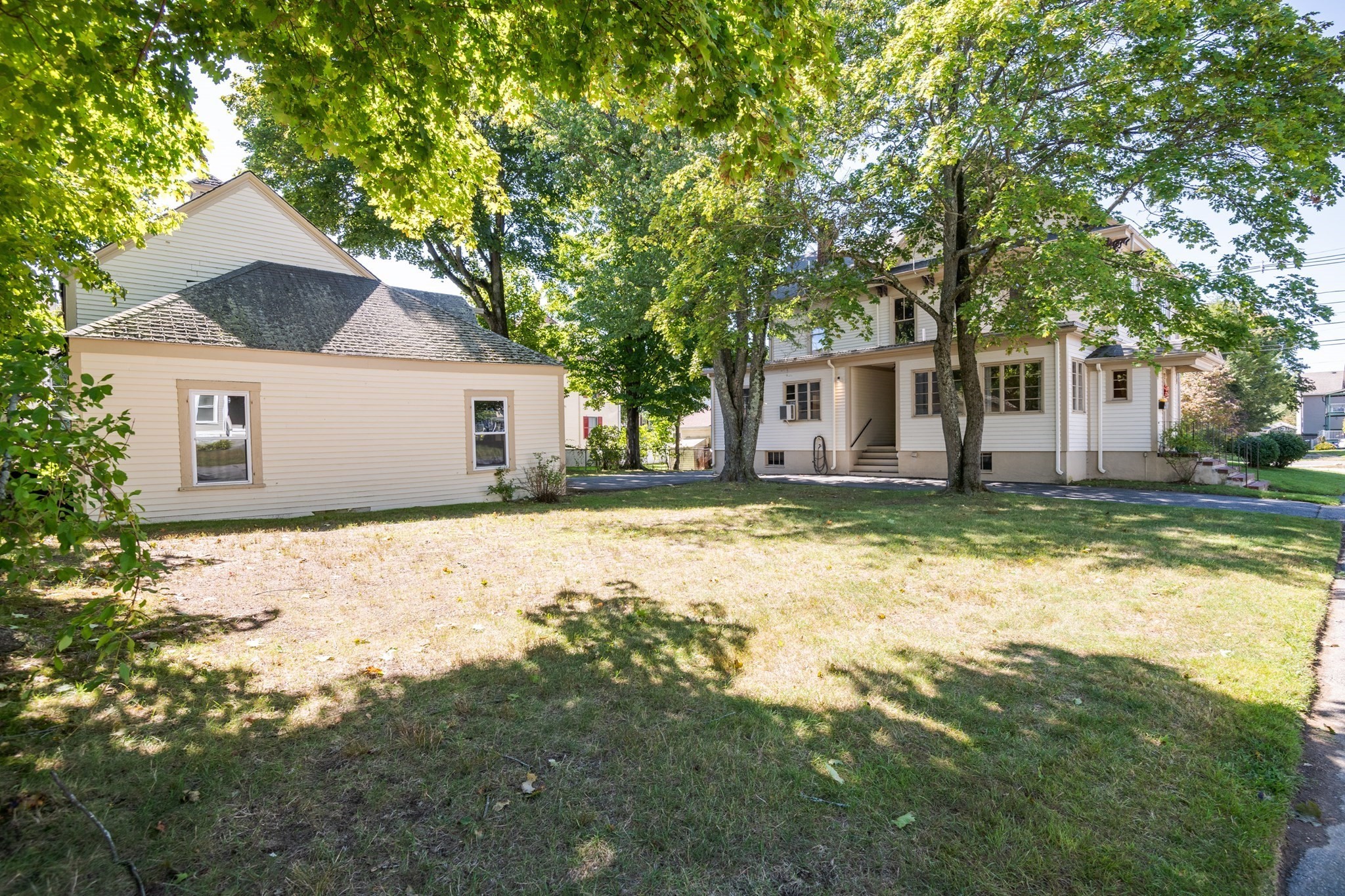 36 Warren Street Property Photo 37