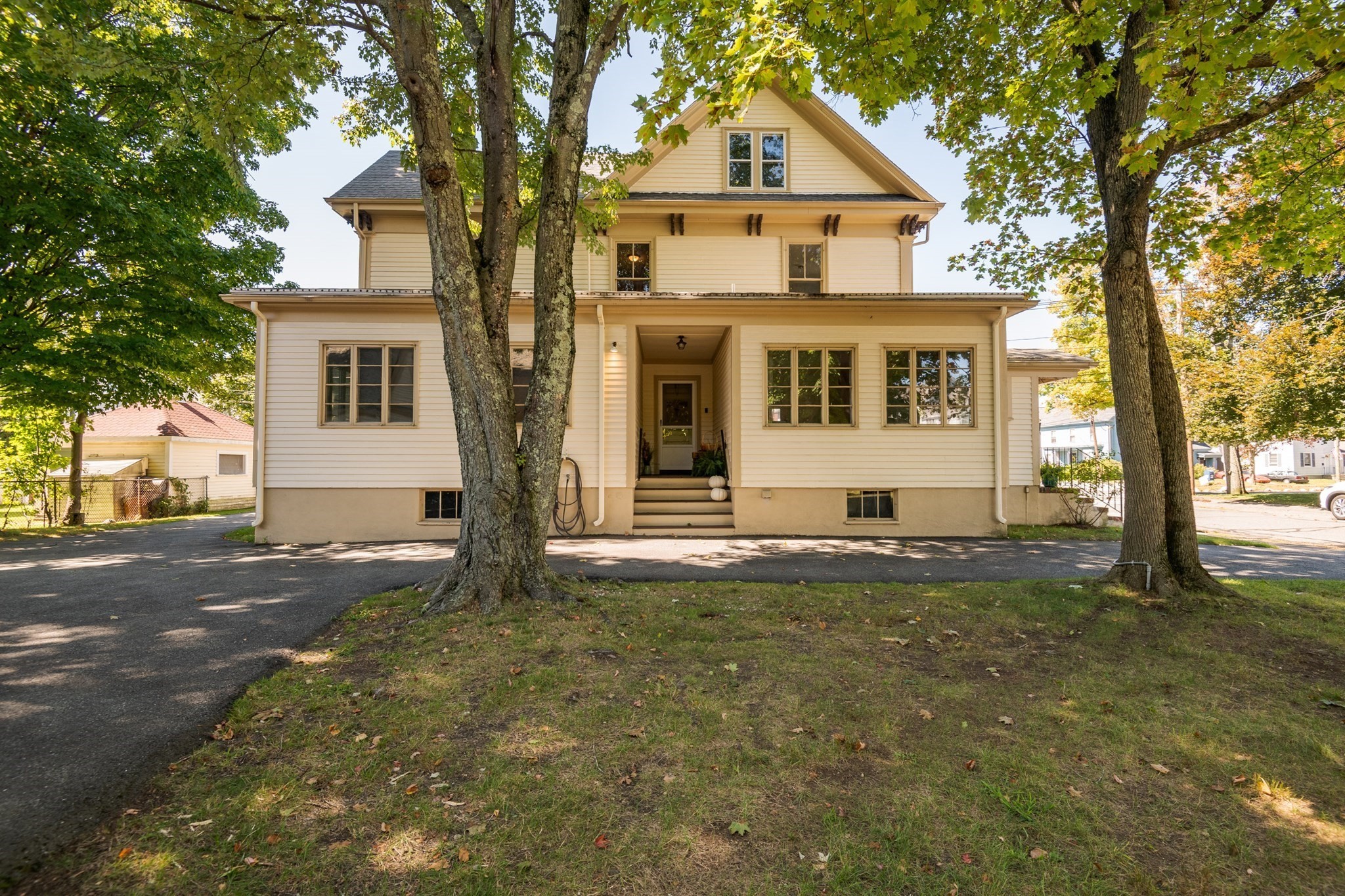 36 Warren Street Property Photo 39