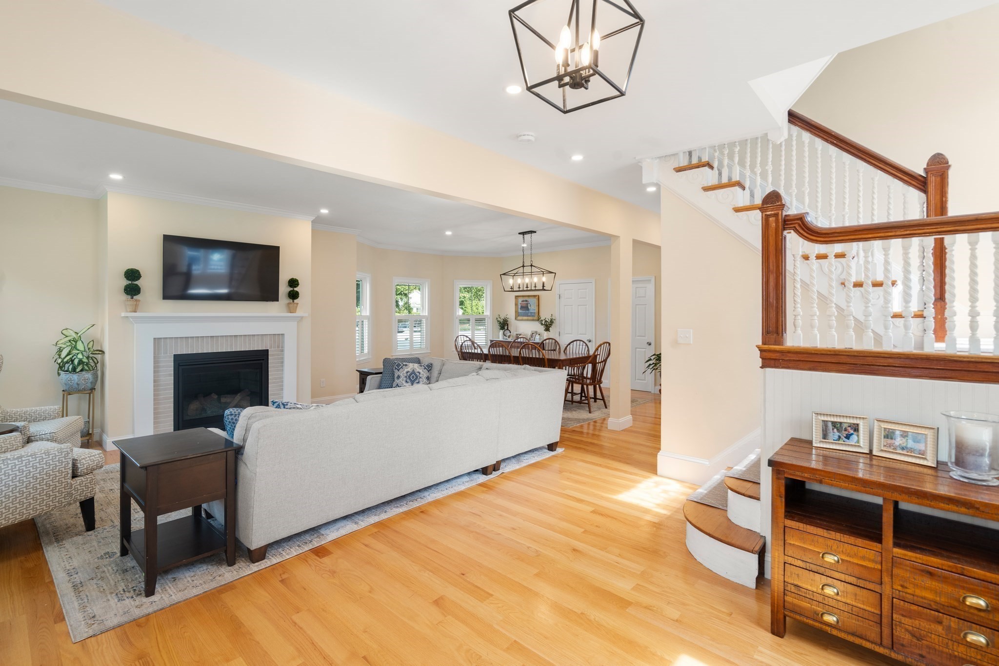 47 Washington St Property Photo 4