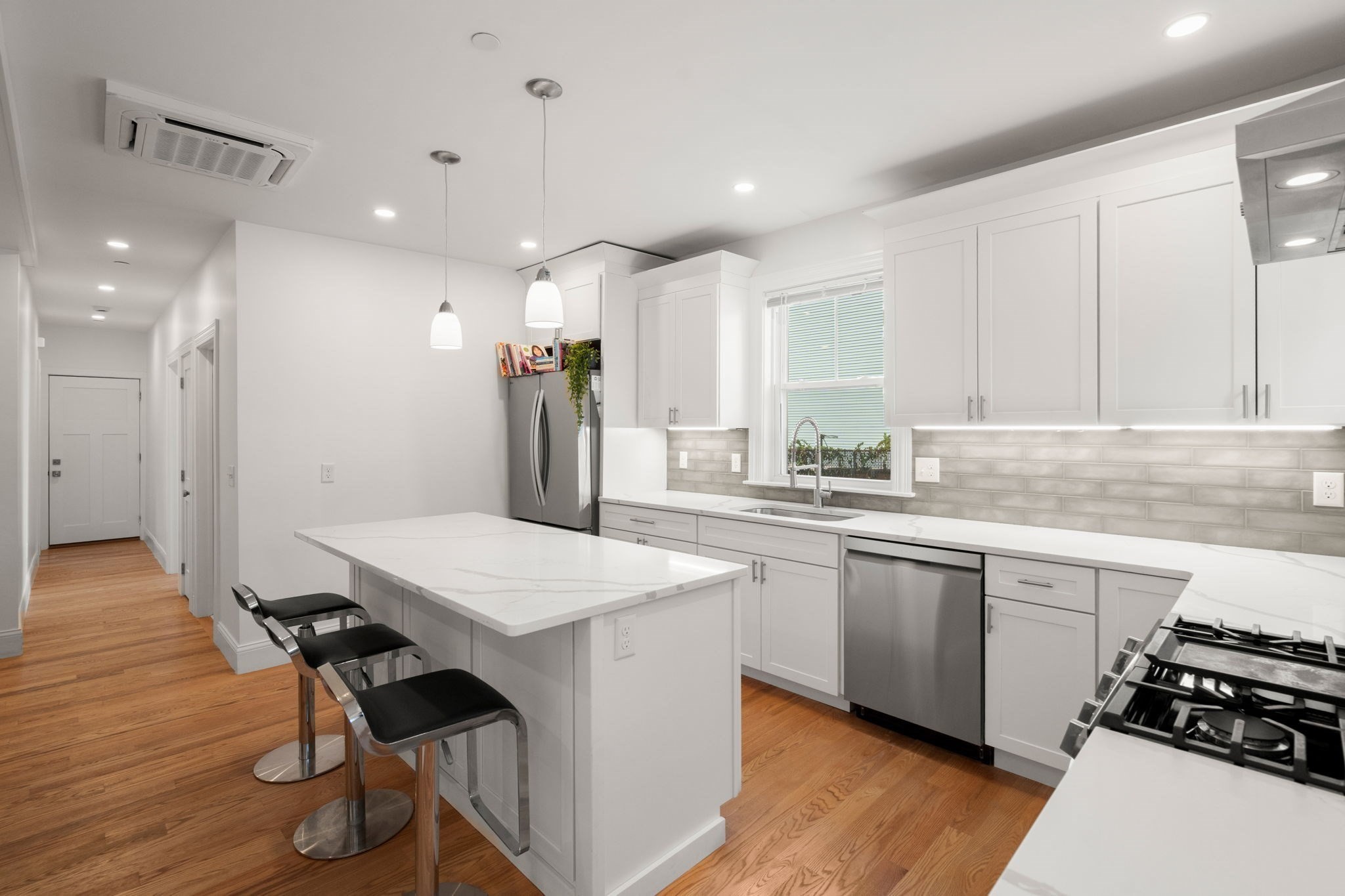 8 Brookside Ave # 1 Property Photo 4