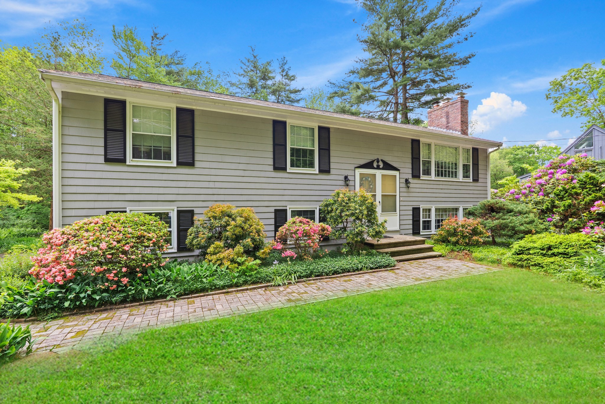 6 Conant Street Property Photo 1
