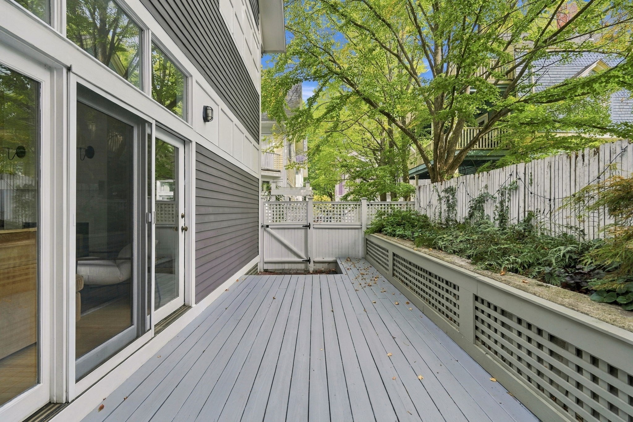 17 Frost St # 17 Property Photo 28