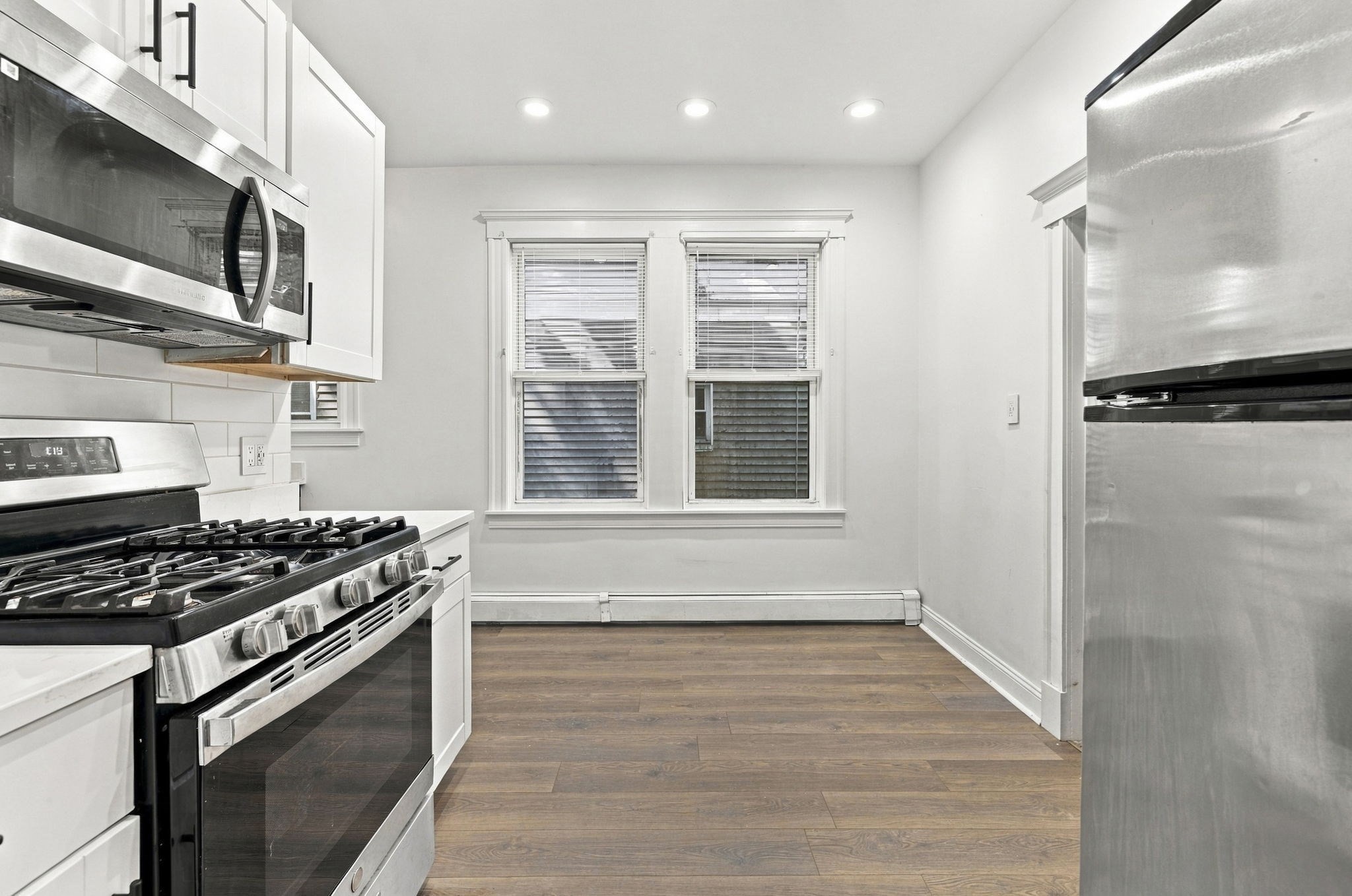 27 Hosmer St # 2 Property Photo 4
