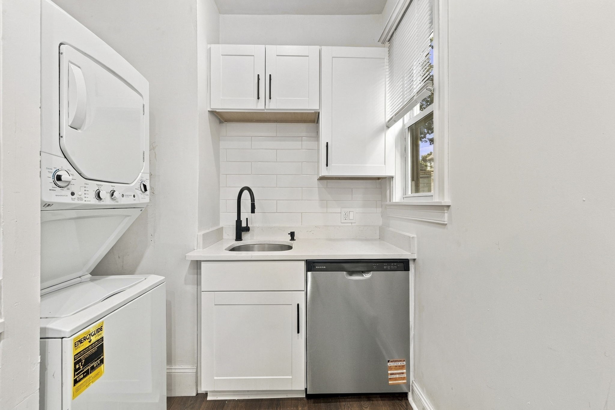 27 Hosmer St # 2 Property Photo 5