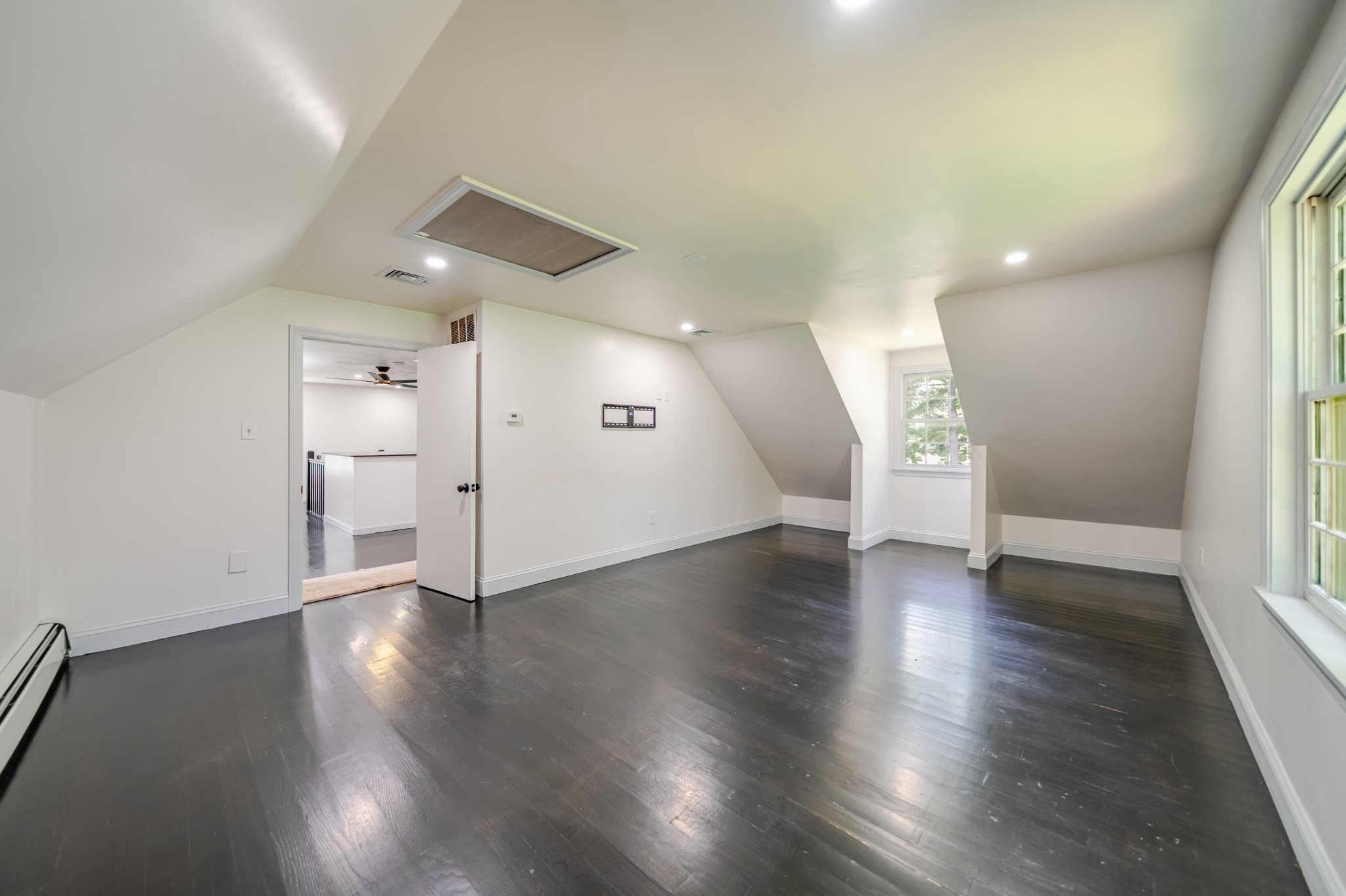 485 E Broadway Property Photo 23