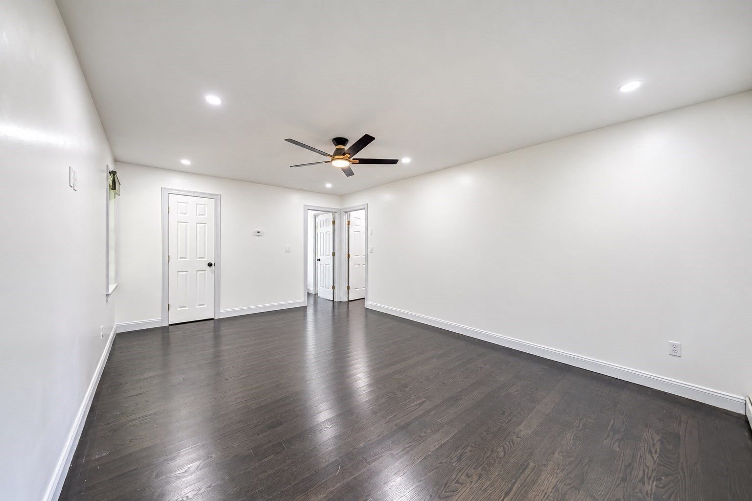 485 E Broadway Property Photo 25