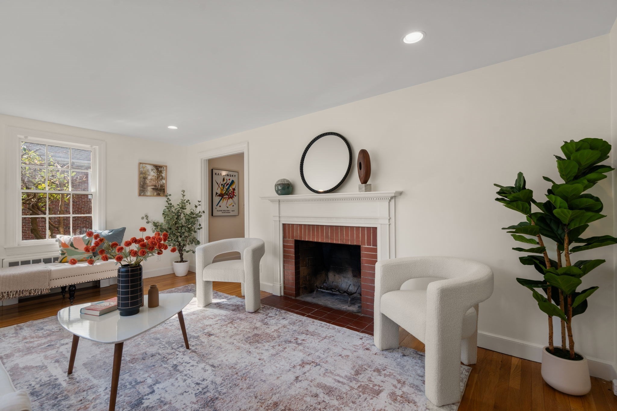 139 Webster St Property Photo 5