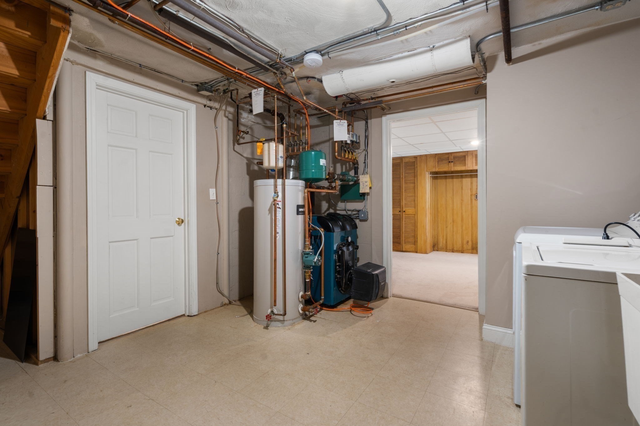 139 Webster St Property Photo 32